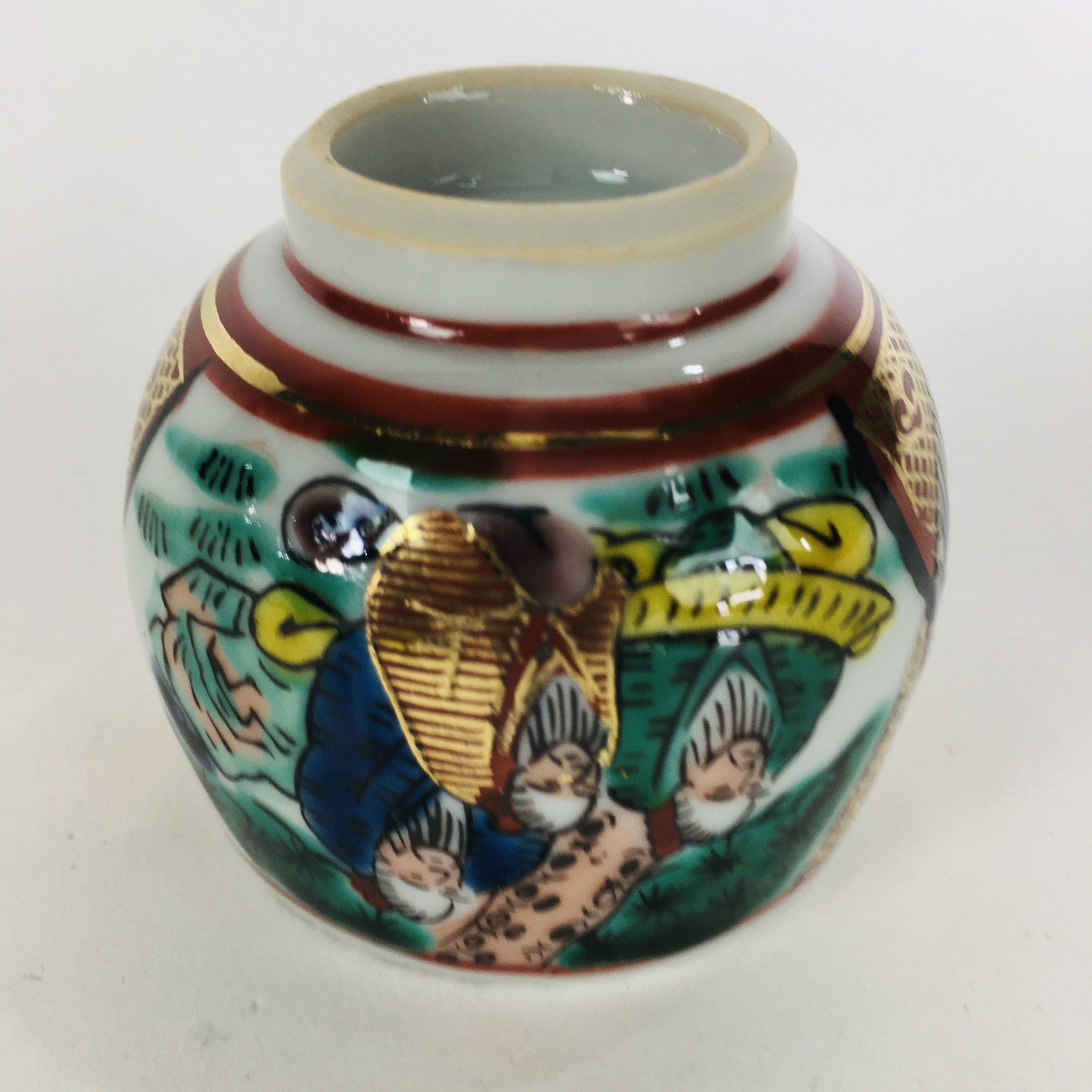 Japanese Porcelain Sake Cup Kutani ware Vtg Guinomi Ochoko Colorful Design GU887