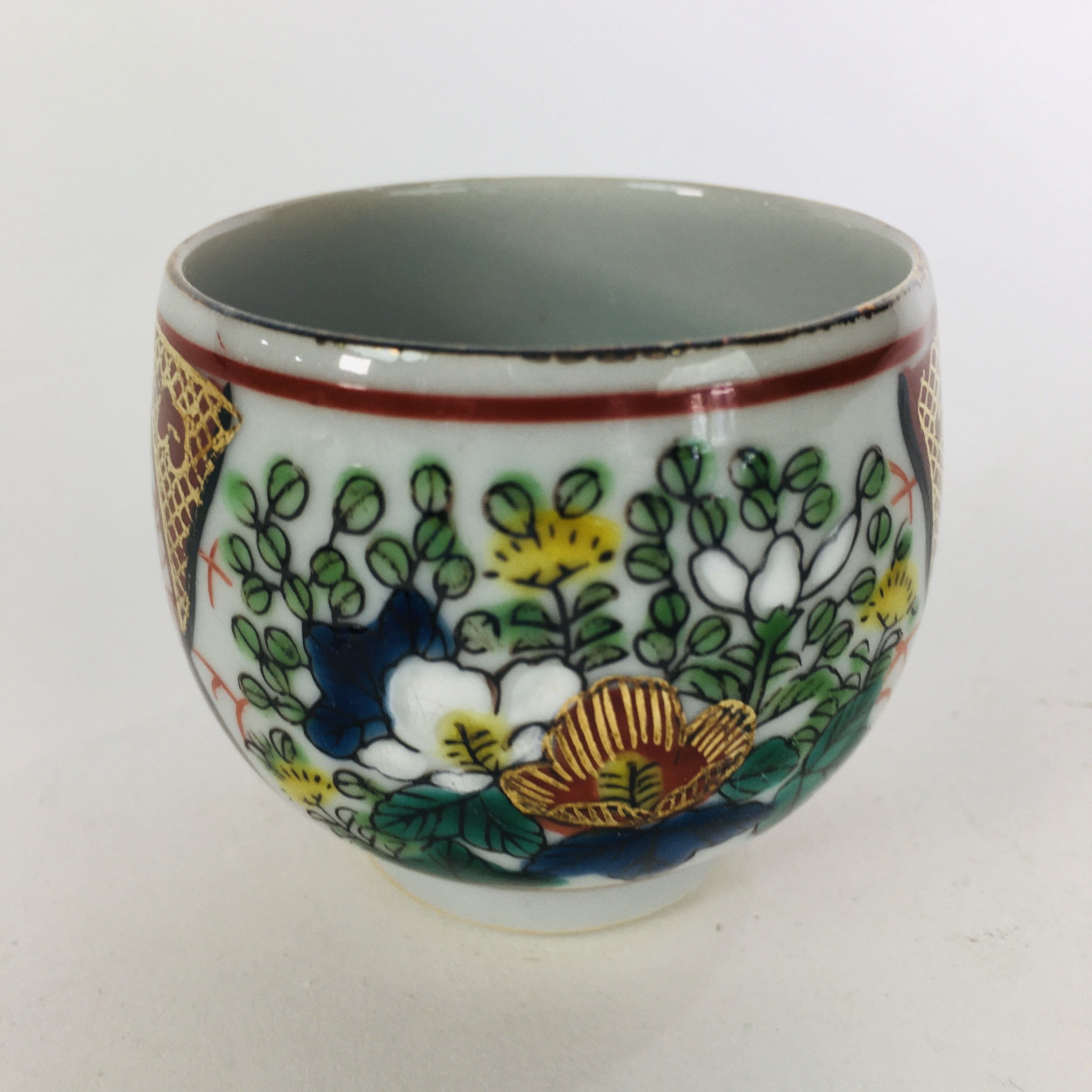 Japanese Porcelain Sake Cup Kutani ware Vtg Guinomi Ochoko Colorful Design GU889