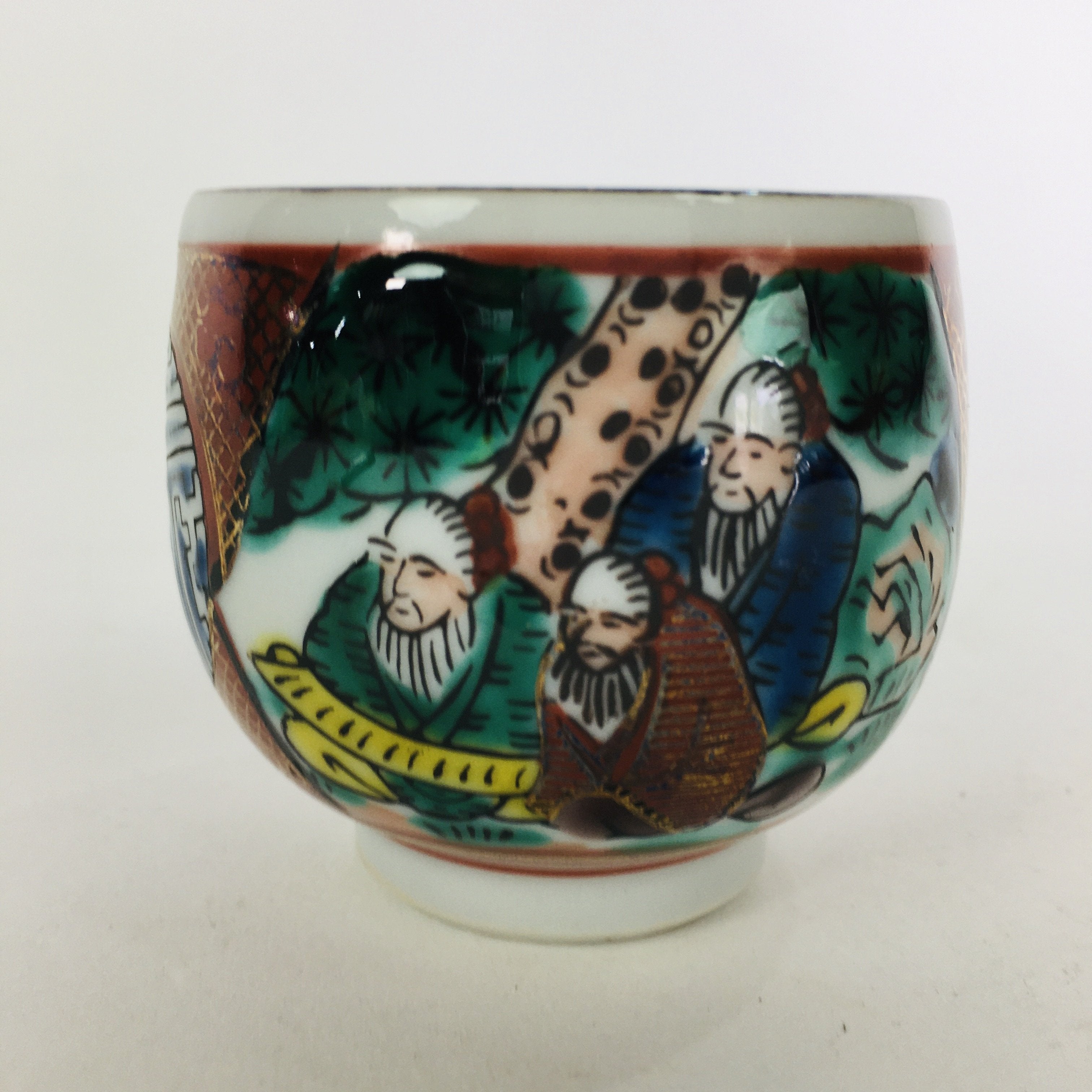 Japanese Porcelain Sake Cup Kutani ware Vtg Guinomi Ochoko Colorful Design GU892