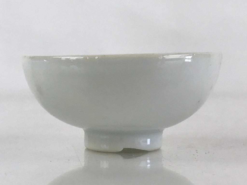 Japanese Porcelain Sake Cup Mountain Scenery Guinomi Ochoko Sakazuki White G68