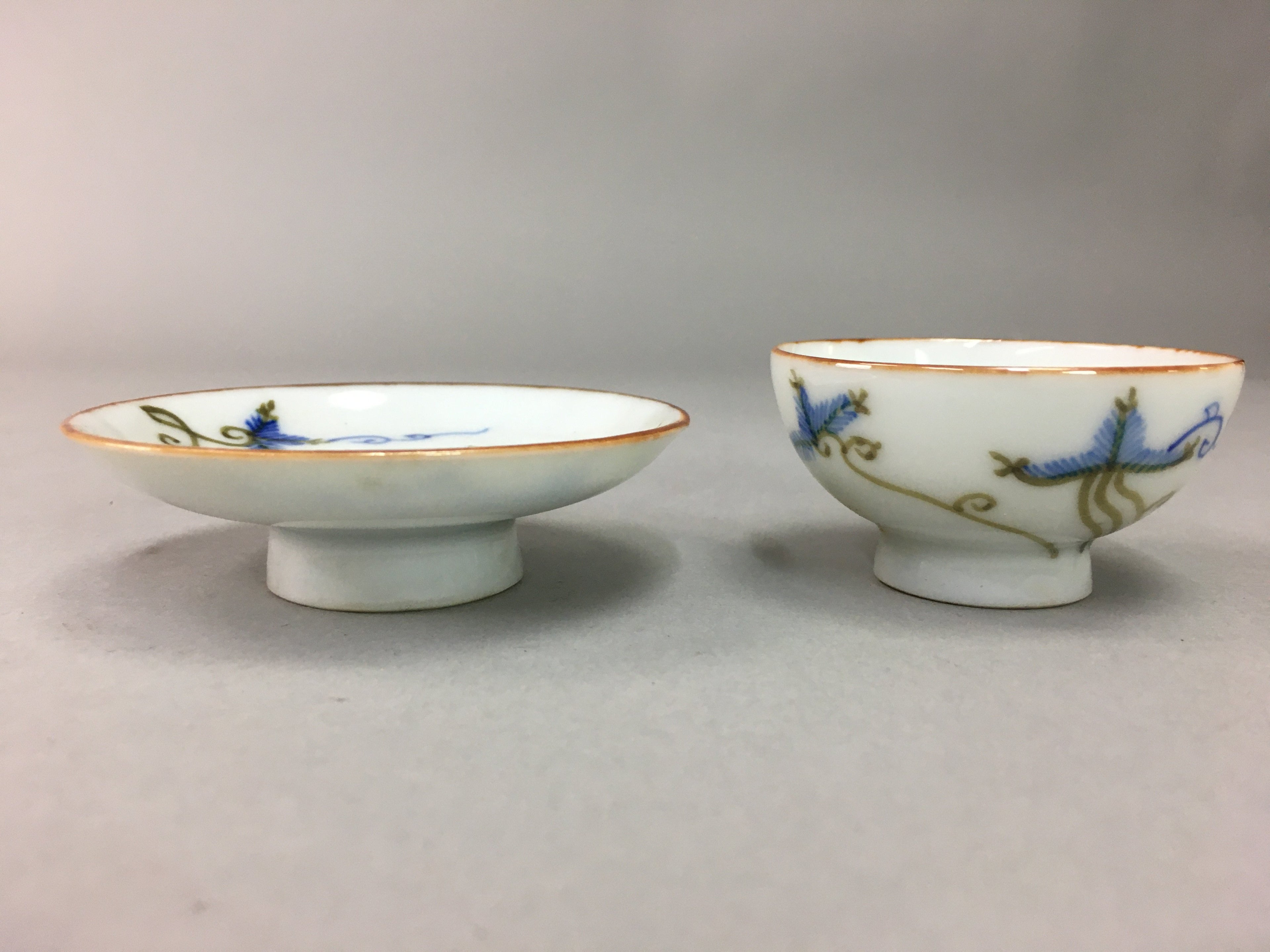 Japanese Porcelain Sake Cup Saucer Set Vtg Guinomi Sakazuki Pine White PP56