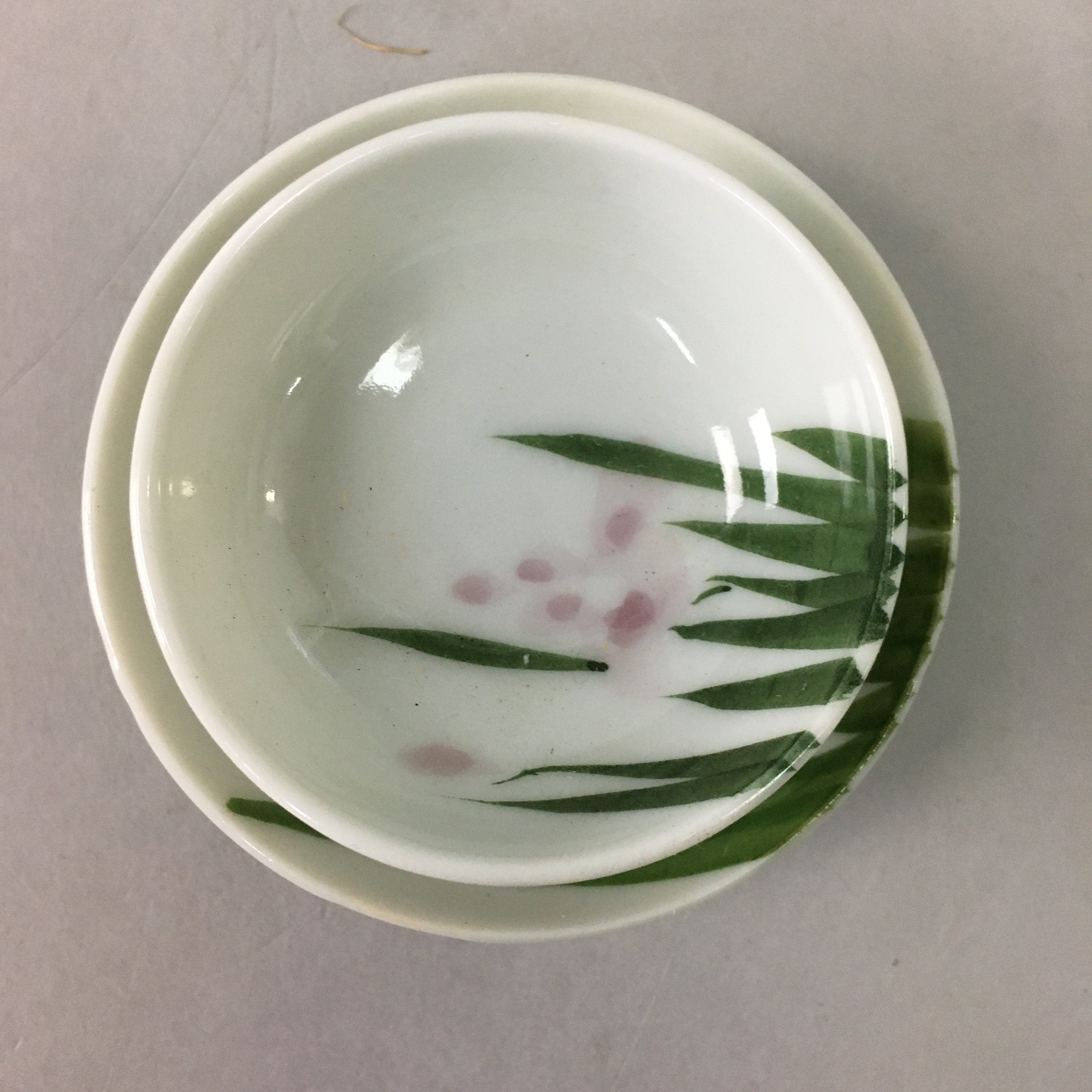 Japanese Porcelain Sake Cup Saucer Set Vtg Guinomi Sakazuki White Floral PP50