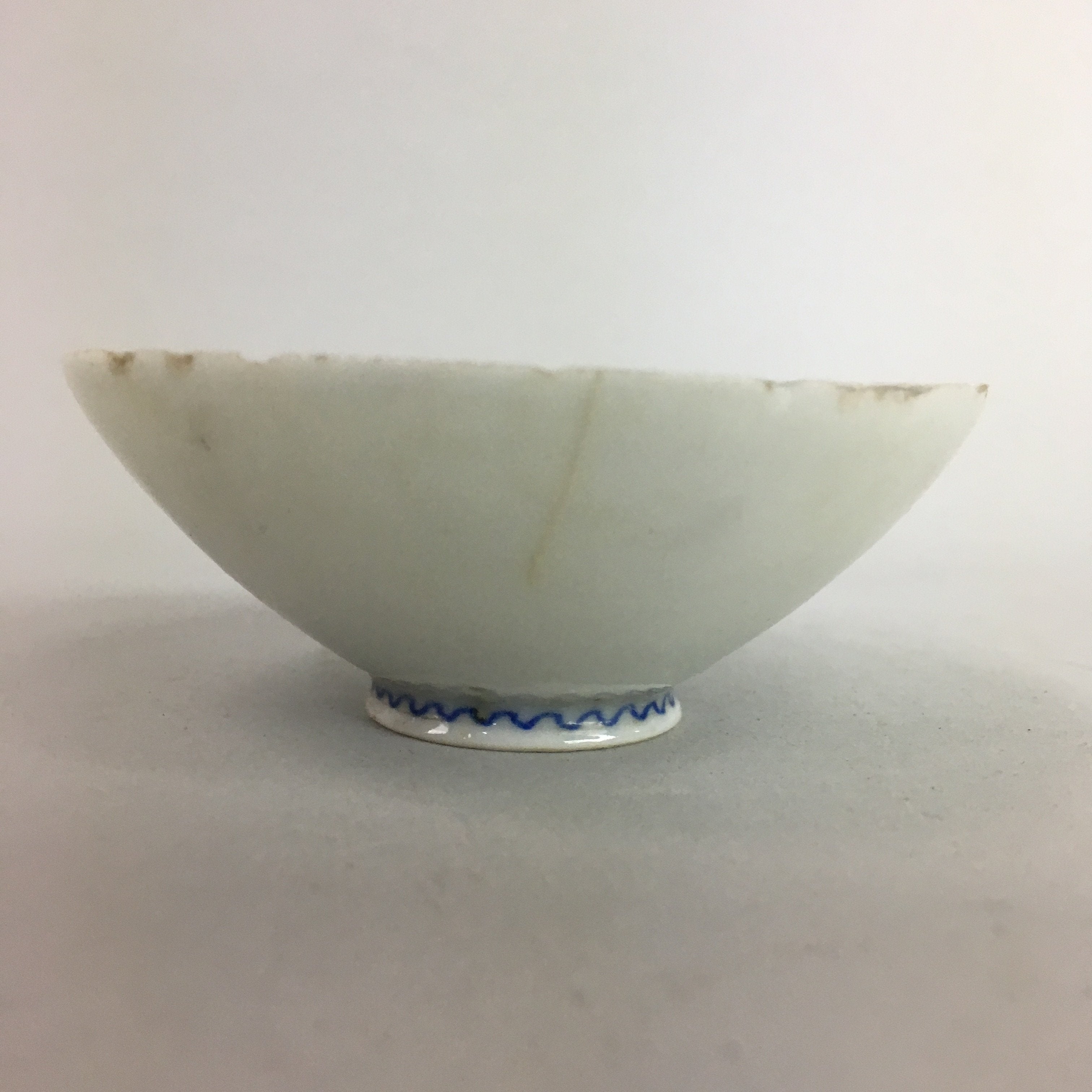 Japanese Porcelain Sake Cup Vtg Army Guinomi Sakazuki Heitai hai Gunpai GU425