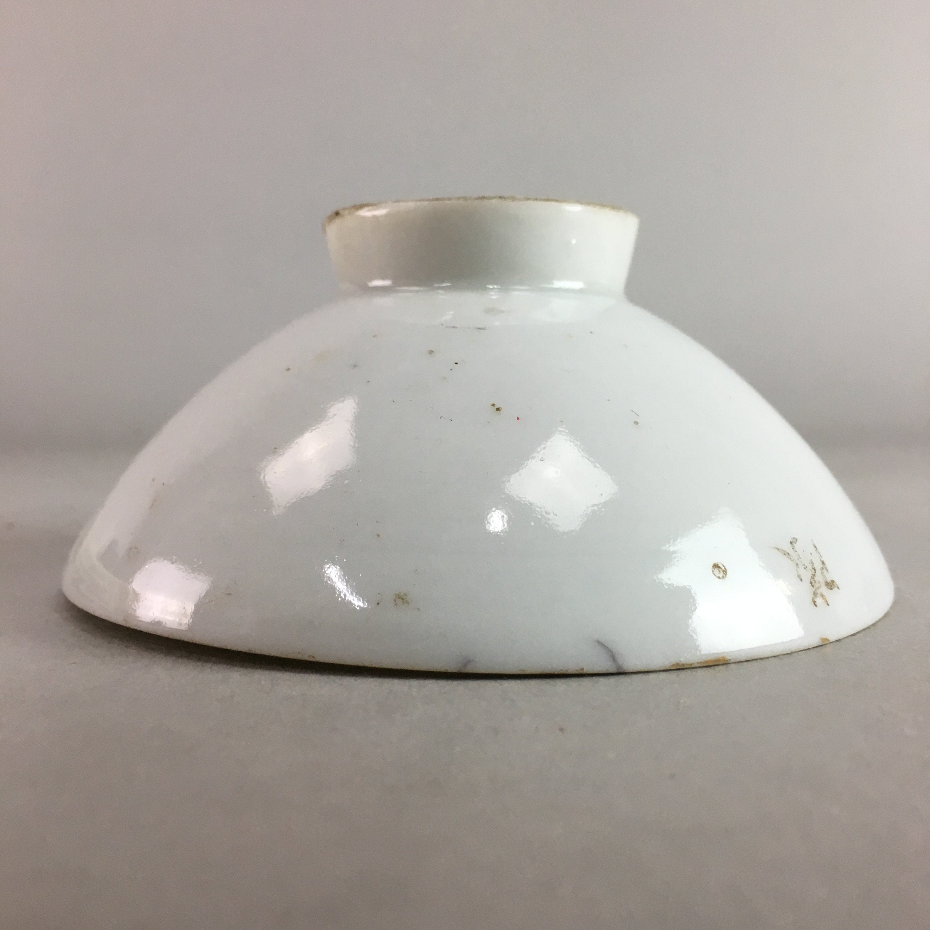 Japanese Porcelain Sake Cup Vtg Army Guinomi Sakazuki Heitai hai Gunpai GU587