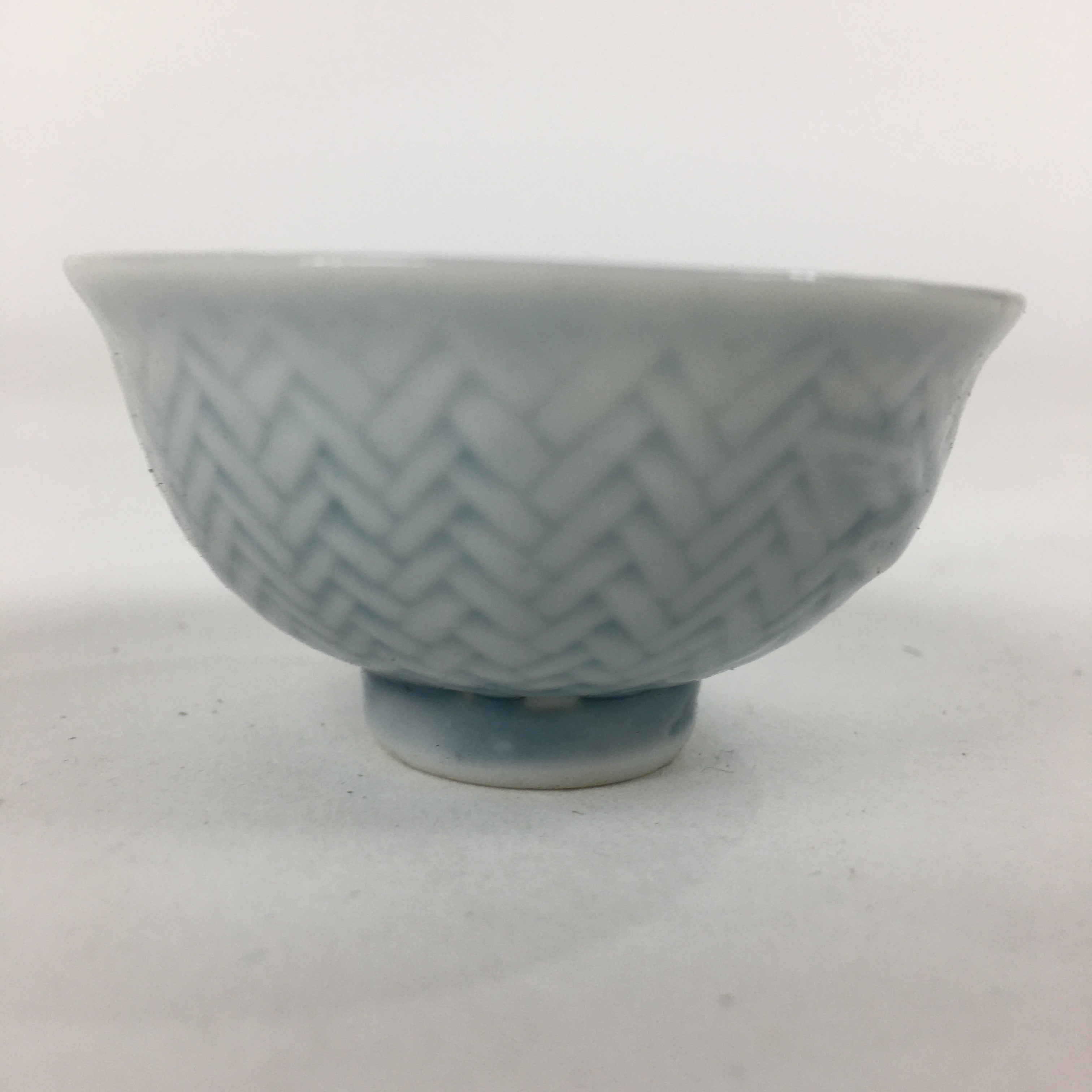 Japanese Porcelain Sake Cup Vtg Bird Plum blossom White Guinomi Ochoko G14