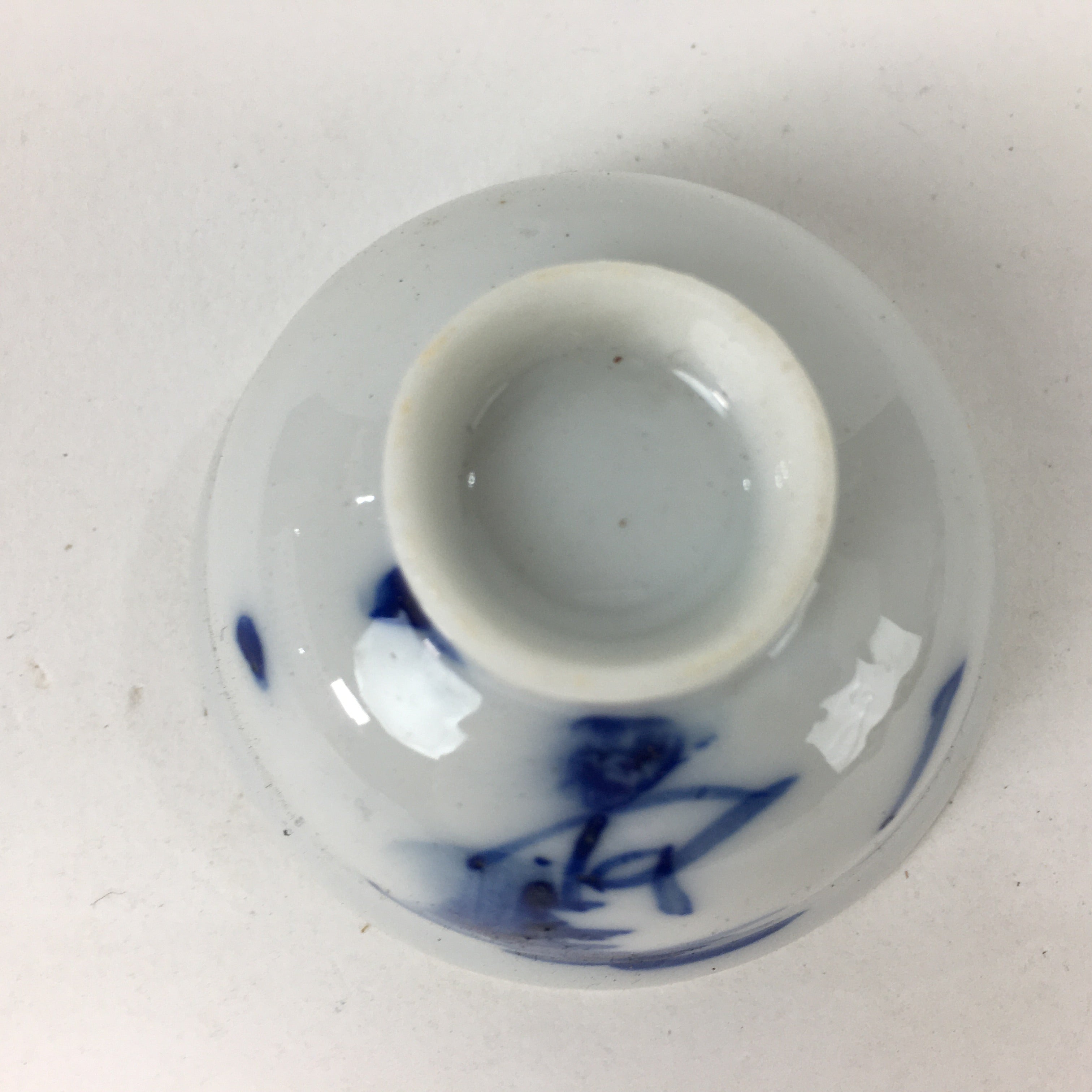 Japanese Porcelain Sake Cup Vtg Blue Design White Guinomi Ochoko G28