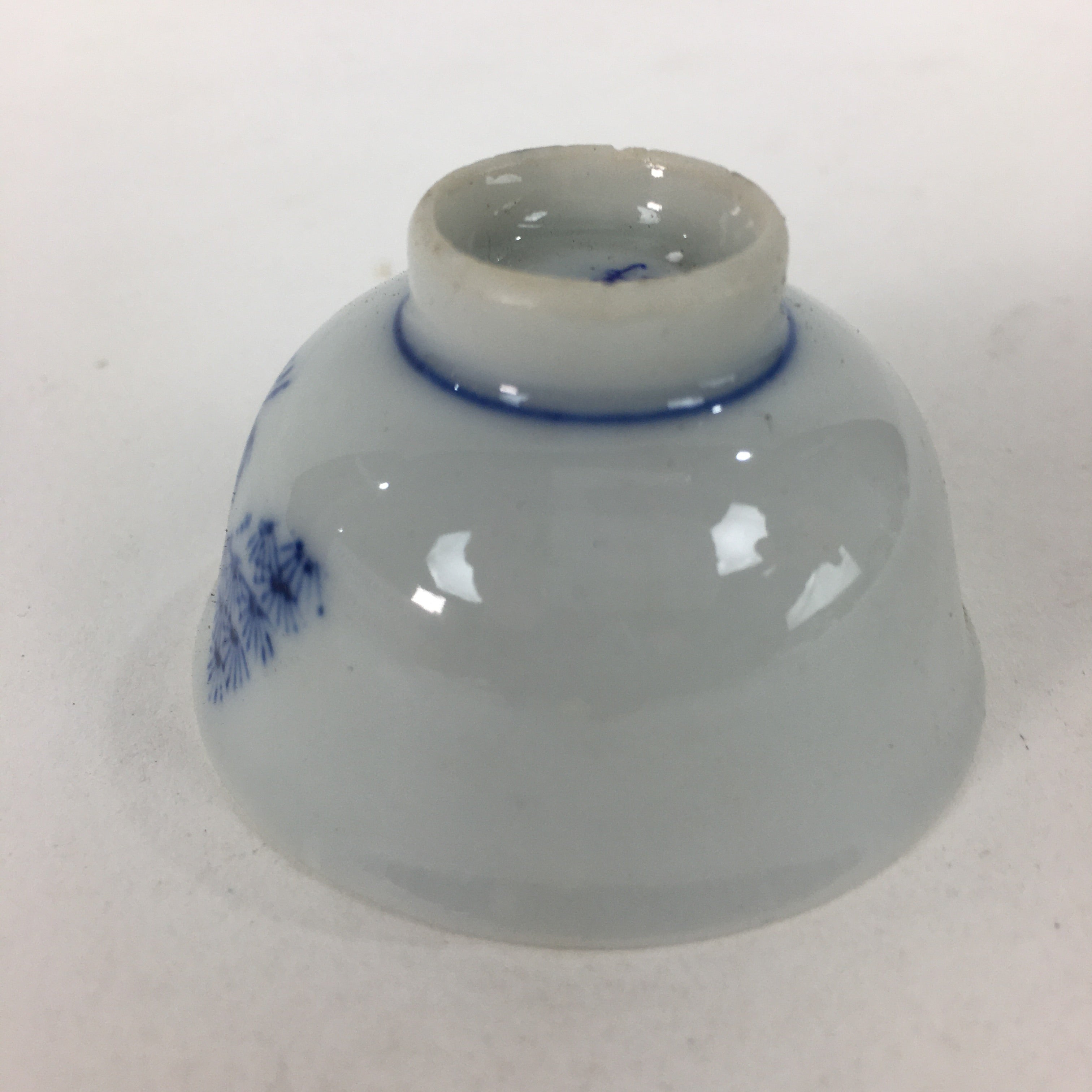 Japanese Porcelain Sake Cup Vtg Blue Pine Tree Design Guinomi Ochoko G24