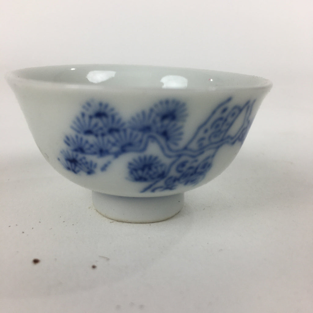 Japanese Porcelain Sake Cup Vtg Blue Pine Tree Design Guinomi Ochoko G24