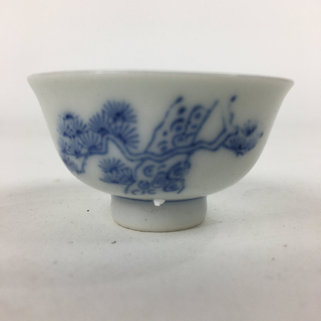 Japanese Porcelain Sake Cup Vtg Blue Pine Tree Design Guinomi Ochoko G37