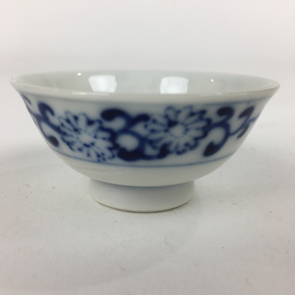 Japanese Porcelain Sake Cup Vtg Blue Sometsuke Design Guinomi Ochoko G17