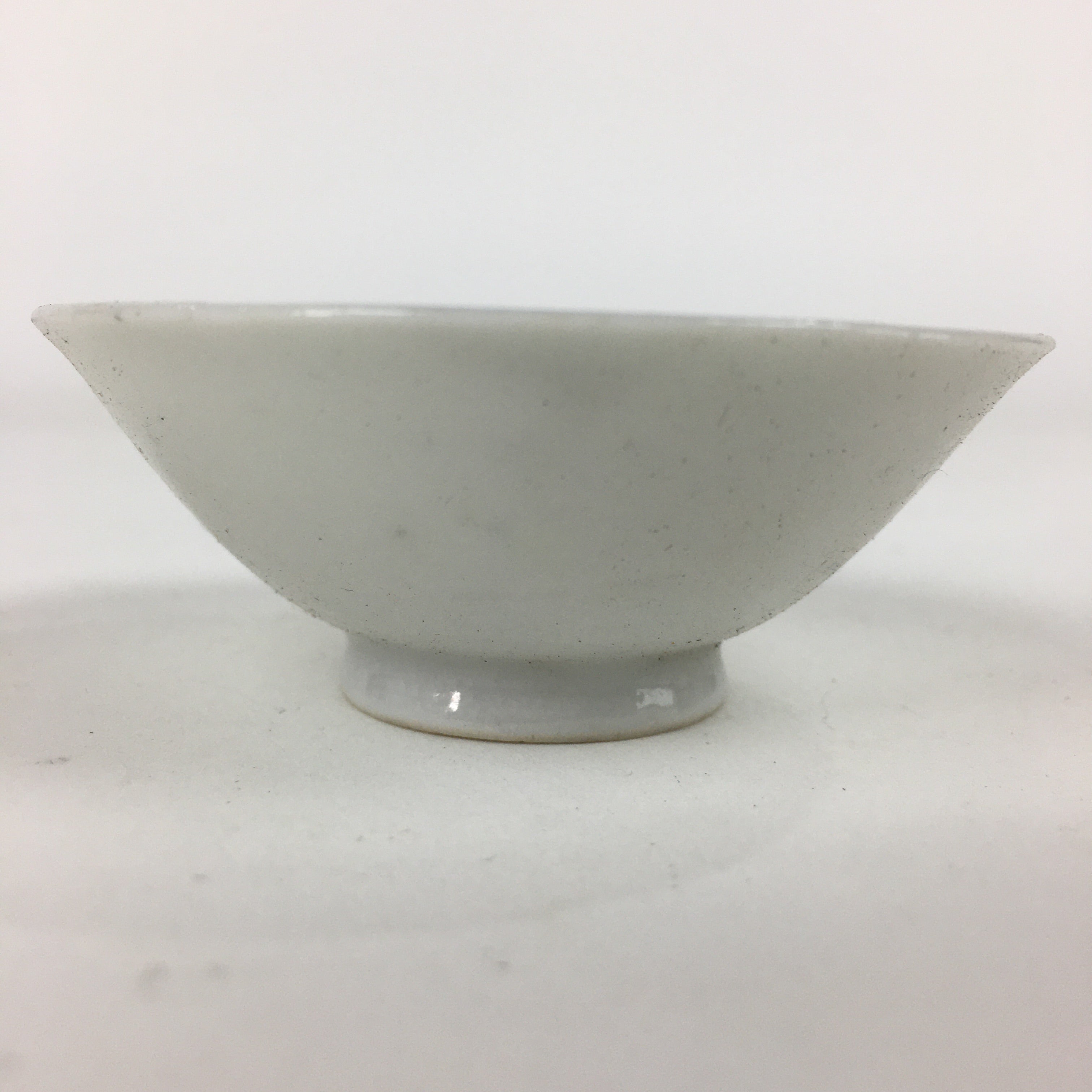 Japanese Porcelain Sake Cup Vtg Golden Chrysanthemum Sakazuki Ochoko G20