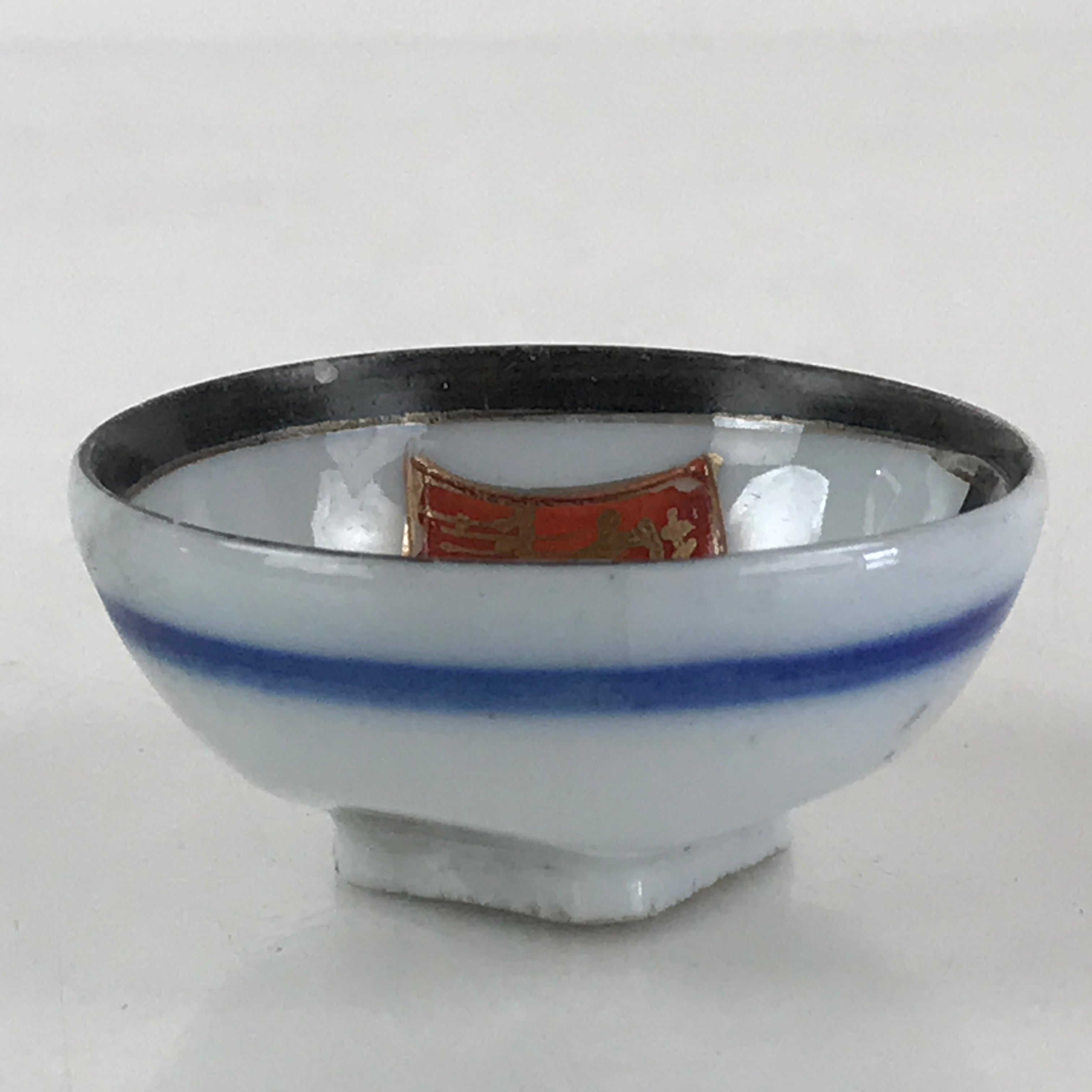 Japanese Porcelain Sake Cup Vtg Golden Gate Guinomi Ochoko Sakazuki White G69