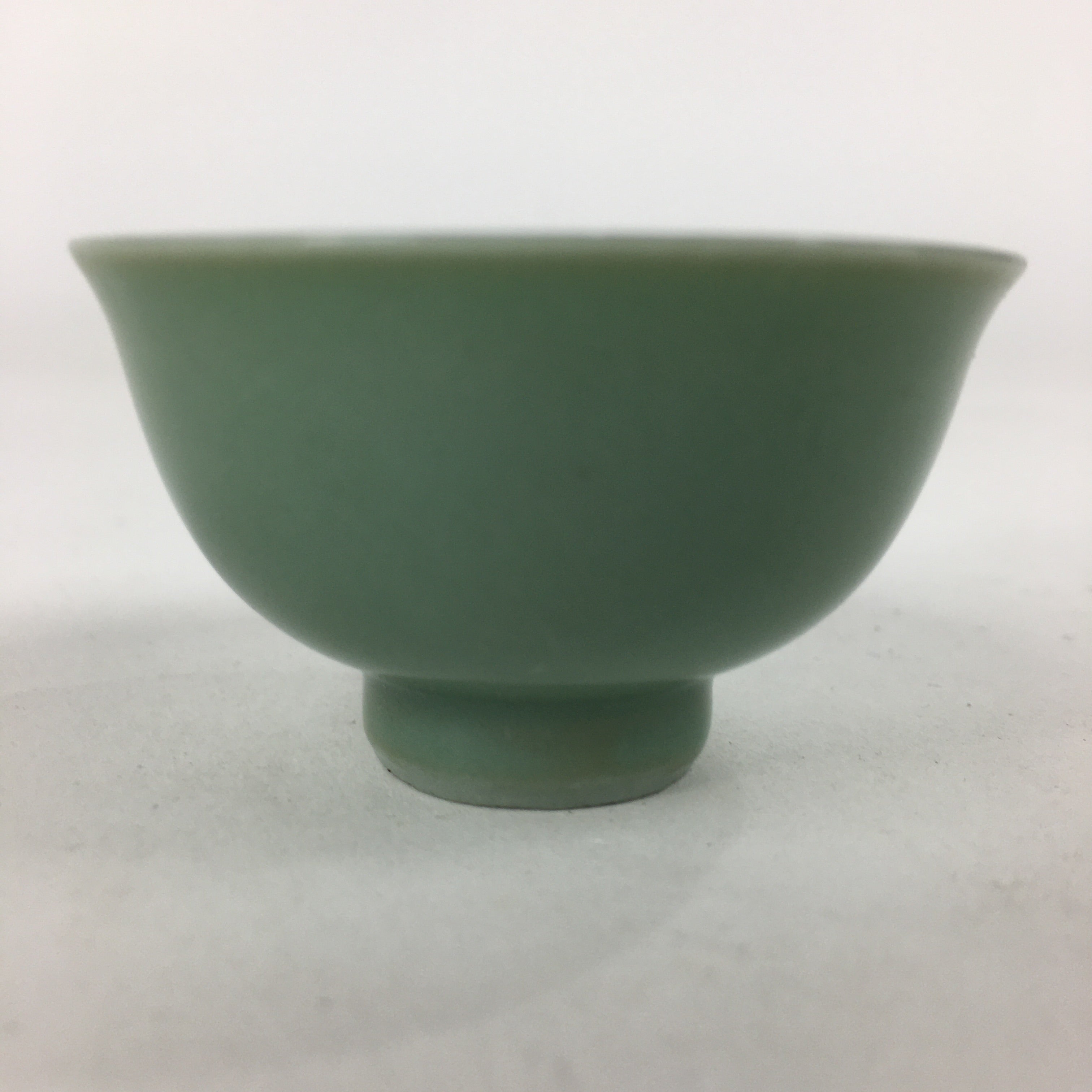 Japanese Porcelain Sake Cup Vtg Green Glaze Guinomi Ochoko Sakazuki G35
