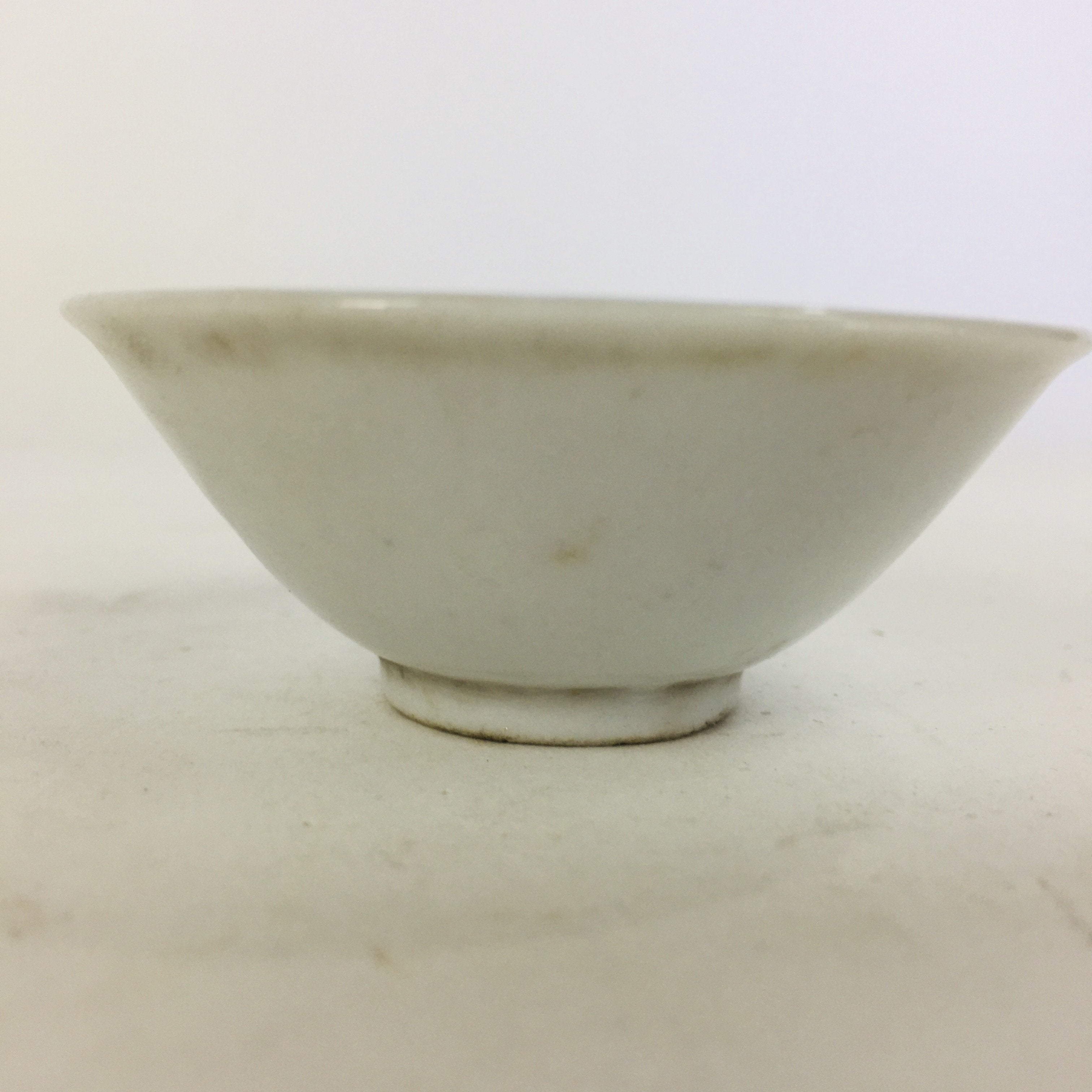 Japanese Porcelain Sake Cup Vtg Guinomi Ochoko Crane Turtle Pine Design GU964