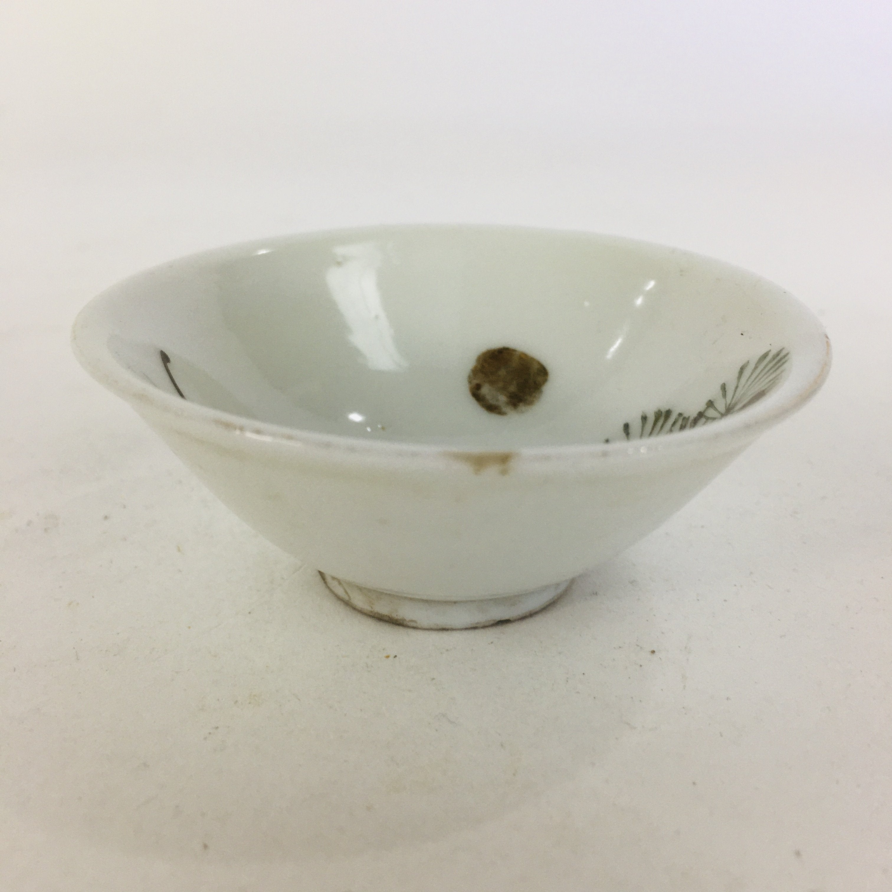 Japanese Porcelain Sake Cup Vtg Guinomi Ochoko Pine Tree Golden Sun GU949