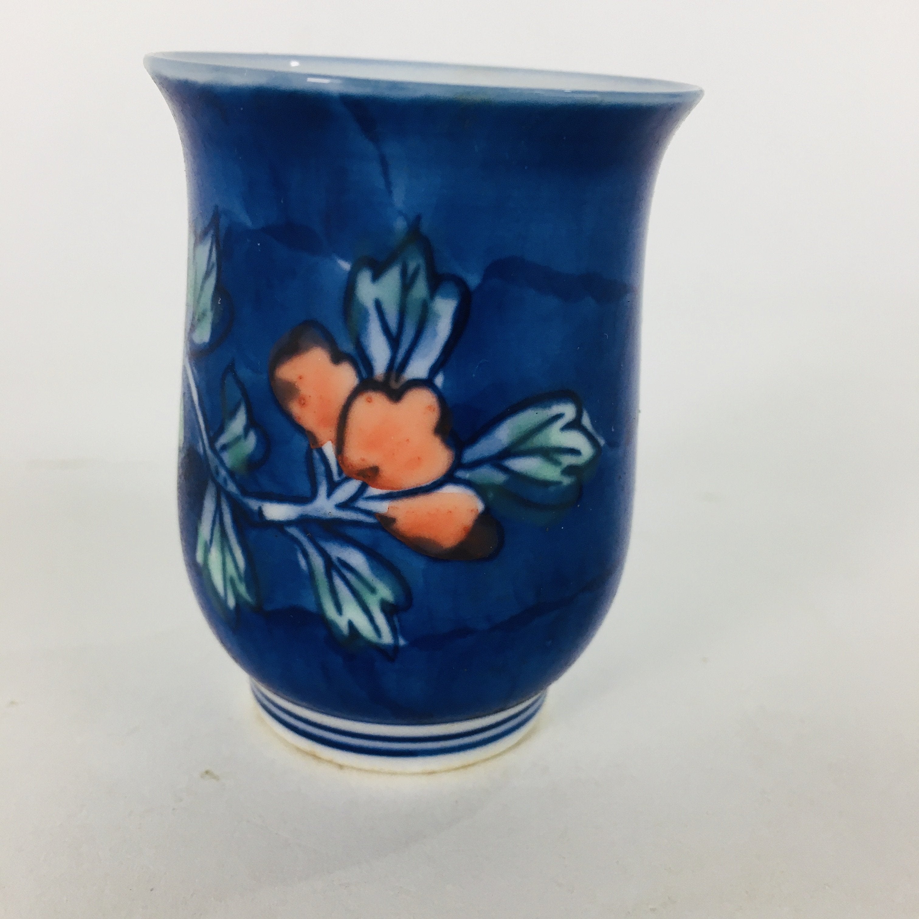 Japanese Porcelain Sake Cup Vtg Guinomi Ochoko Sometsuke Blue Flower GU922