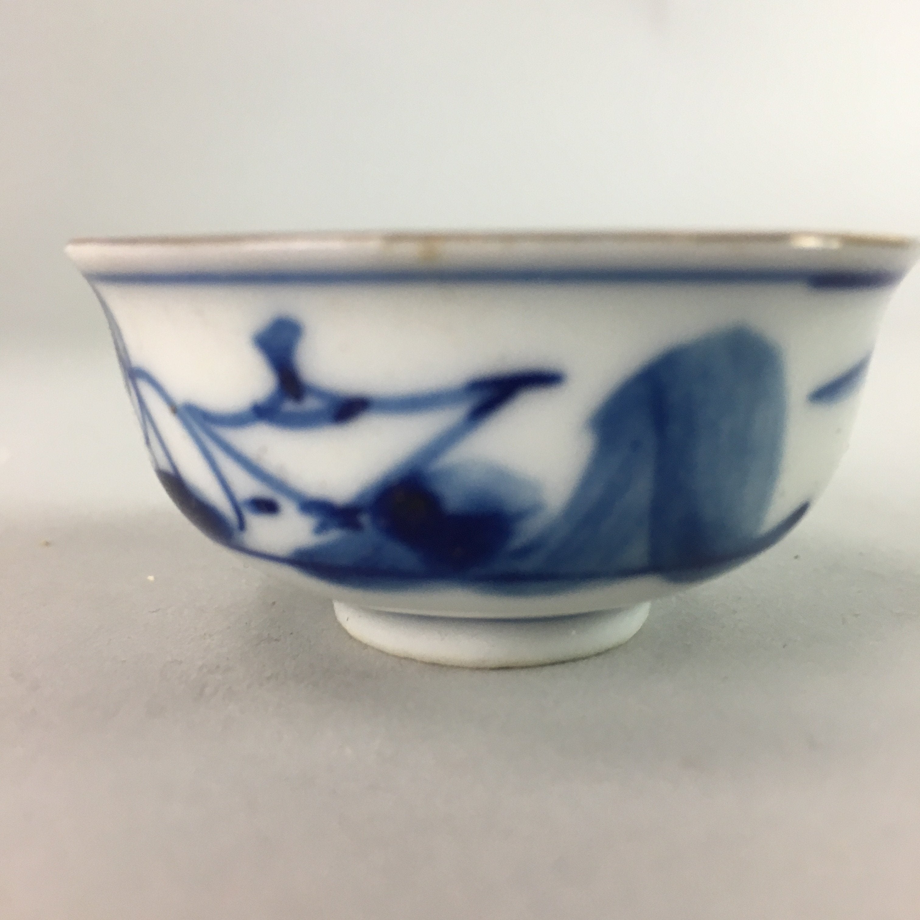 Japanese Porcelain Sake Cup Vtg Guinomi Sakazuki Sometsuke Gold Color GU433