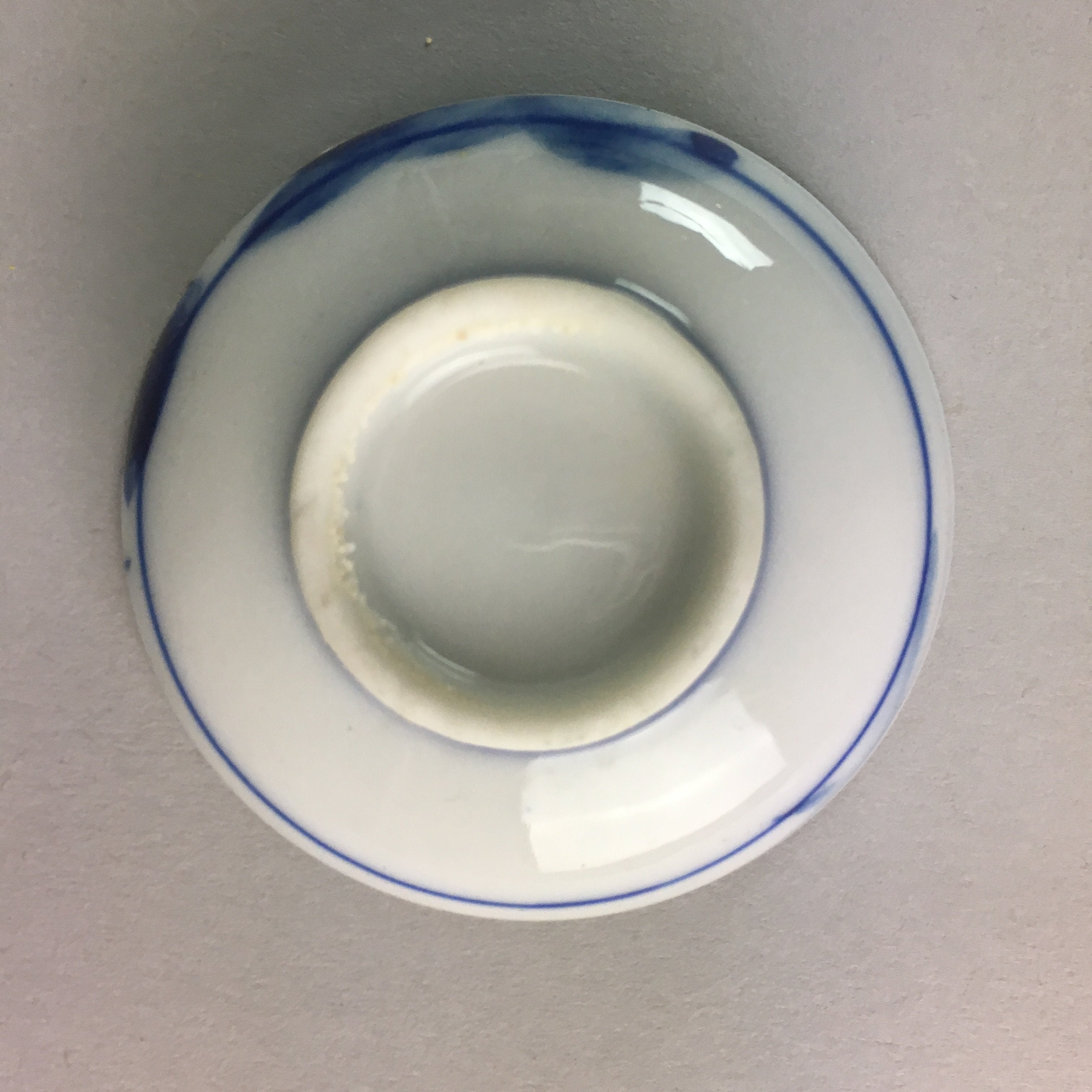 Japanese Porcelain Sake Cup Vtg Guinomi Sakazuki Sometsuke Gold Color GU445