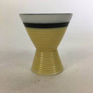 Japanese Porcelain Sake Cup Vtg Guinomi Sakazuki Yellow White Sometsuke QT121