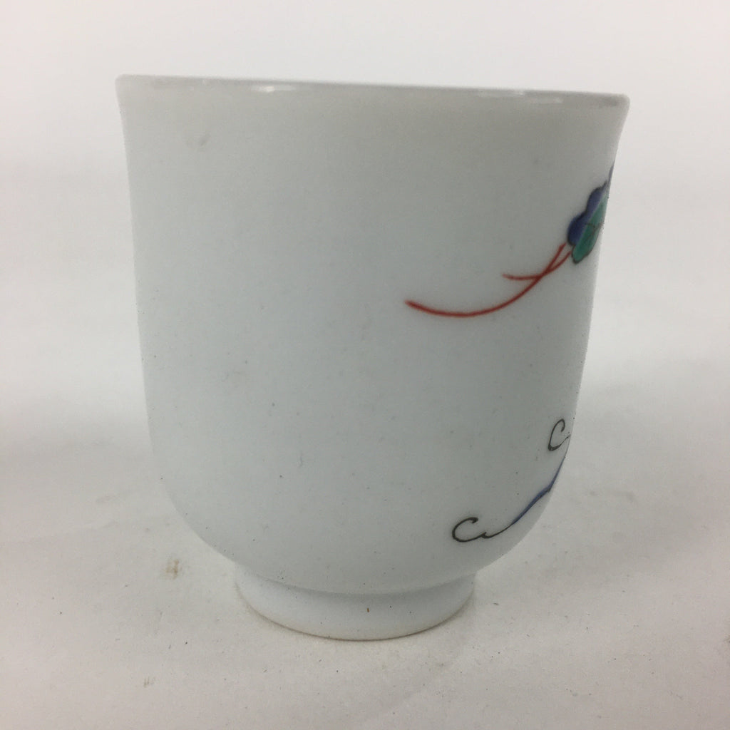 Japanese Porcelain Sake Cup Vtg Hand-painted Grapes White Guinomi Ochoko G33