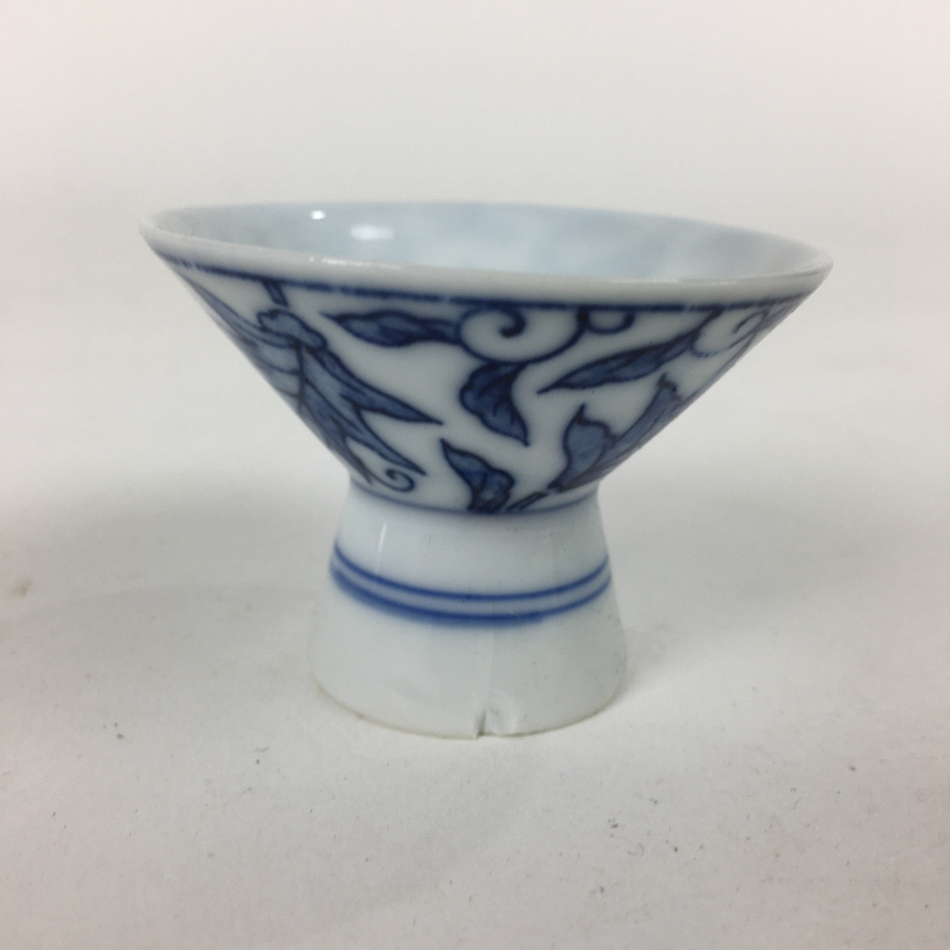 Japanese Porcelain Sake Cup Vtg Leaves Kohai Guinomi Ochoko Sakazuki G42