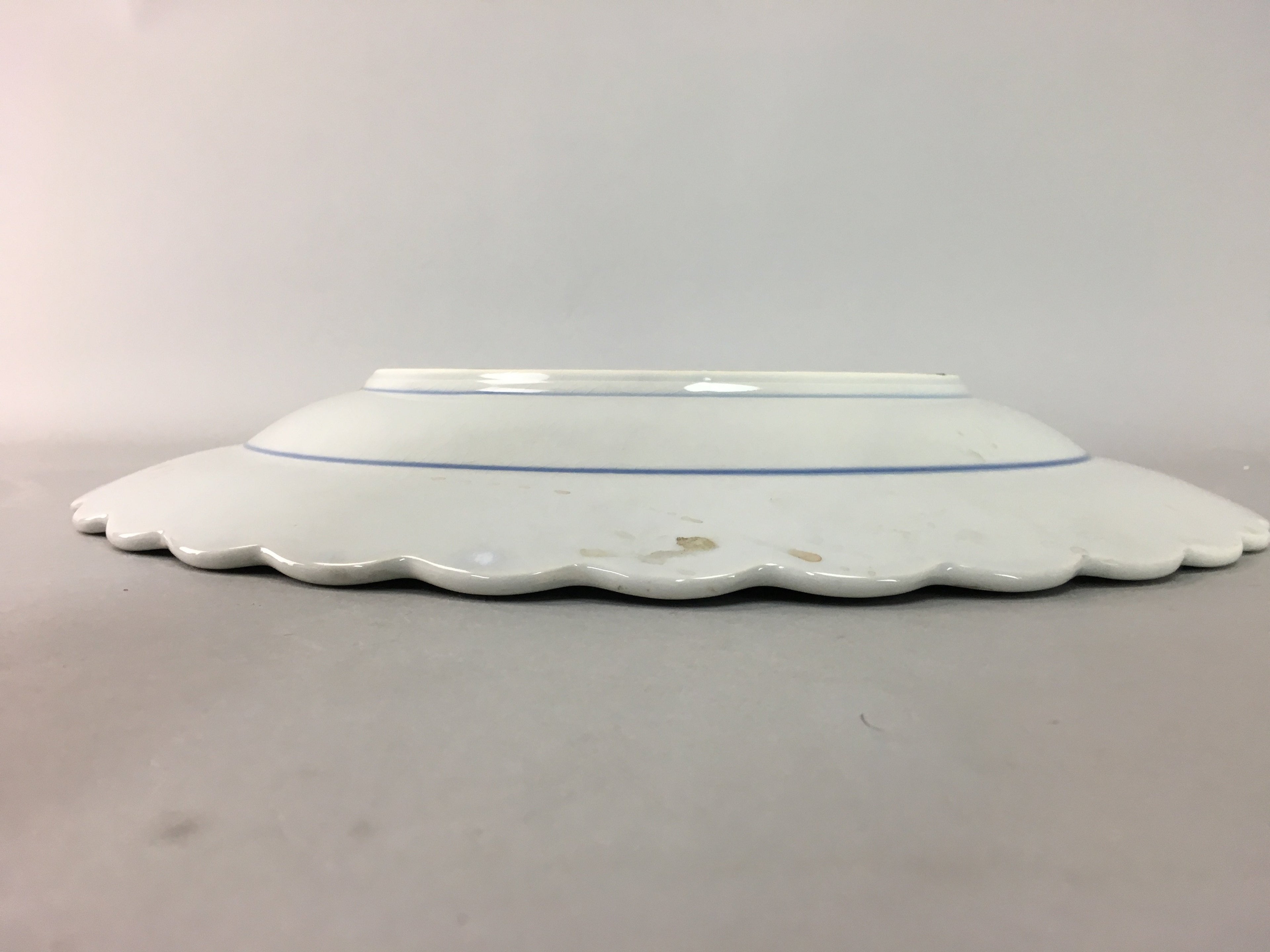 Japanese Porcelain Serving Plate Charger Vtg Centerpiece Floral Blue White PT806