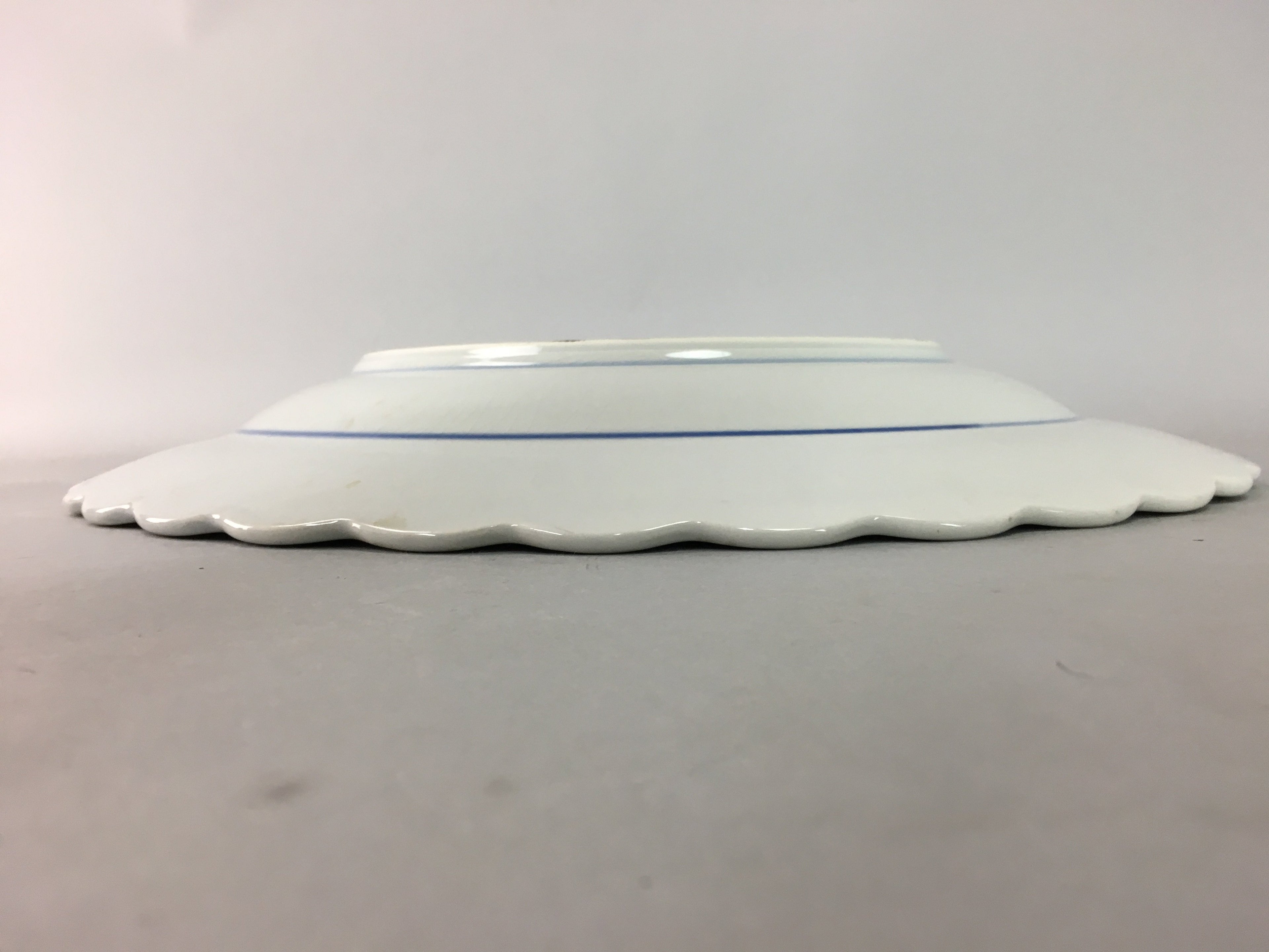 Japanese Porcelain Serving Plate Charger Vtg Centerpiece Floral Blue White PT806