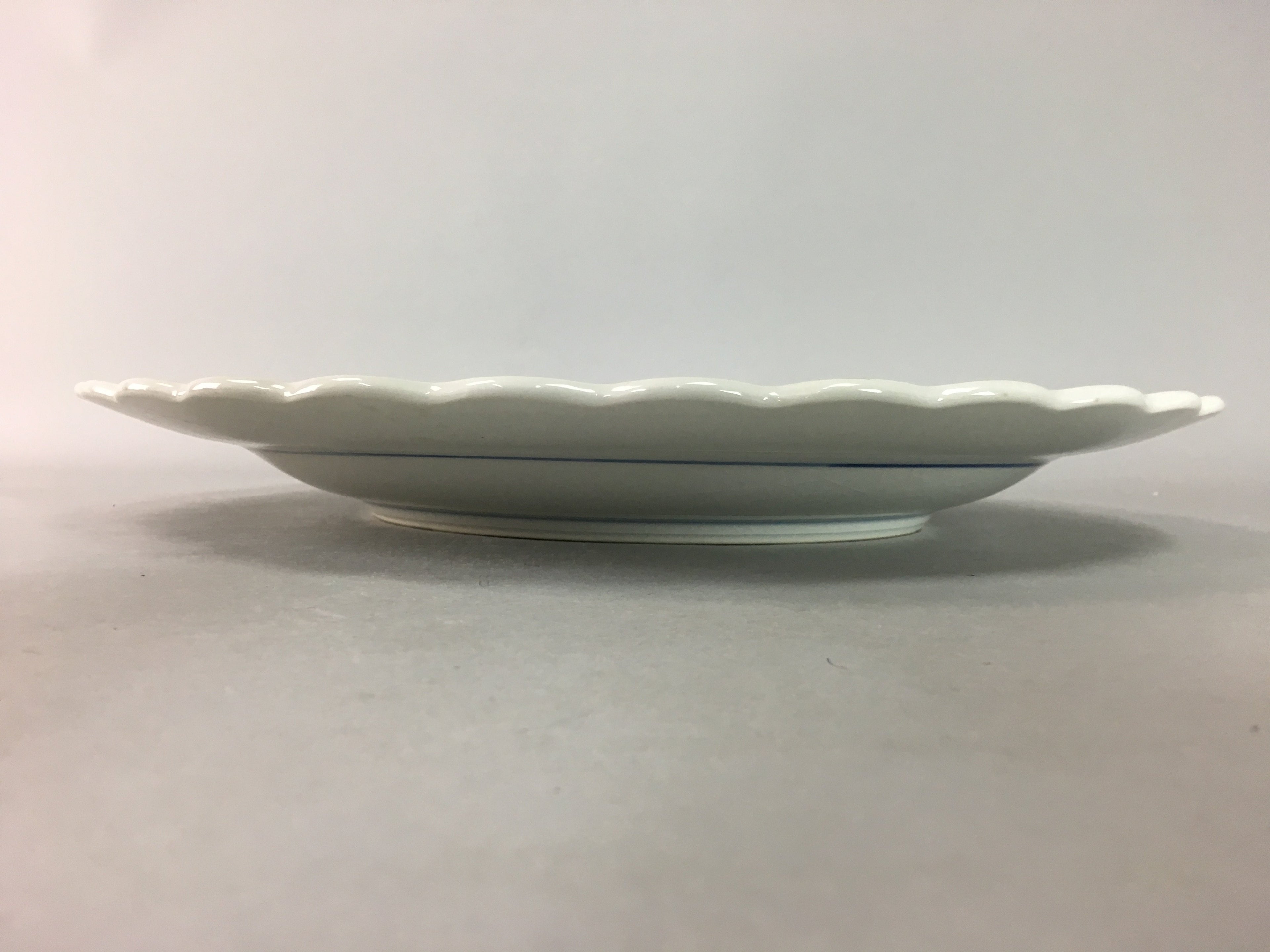 Japanese Porcelain Serving Plate Charger Vtg Centerpiece Floral Blue White PT806