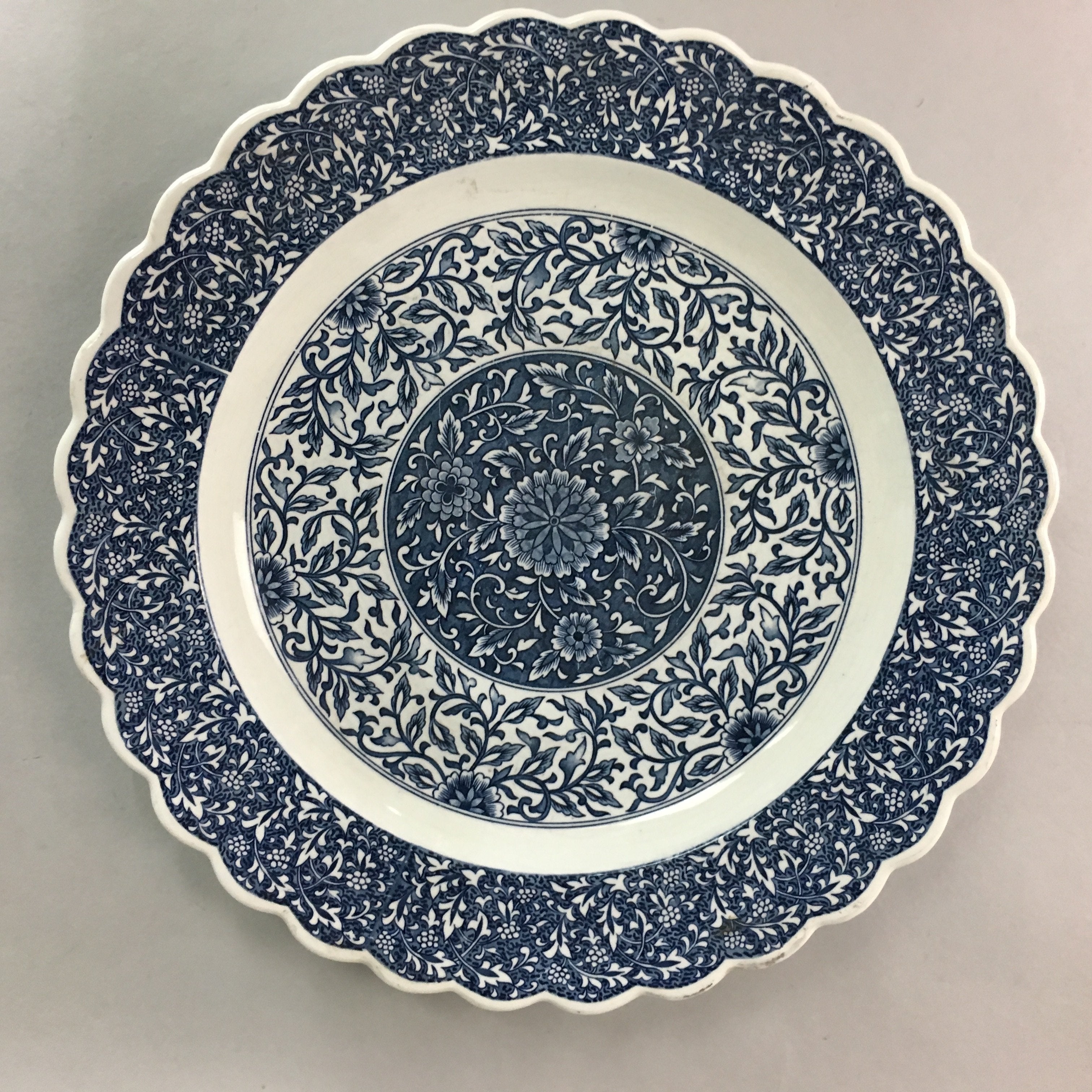 Japanese Porcelain Serving Plate Charger Vtg Centerpiece Floral Blue White PT806