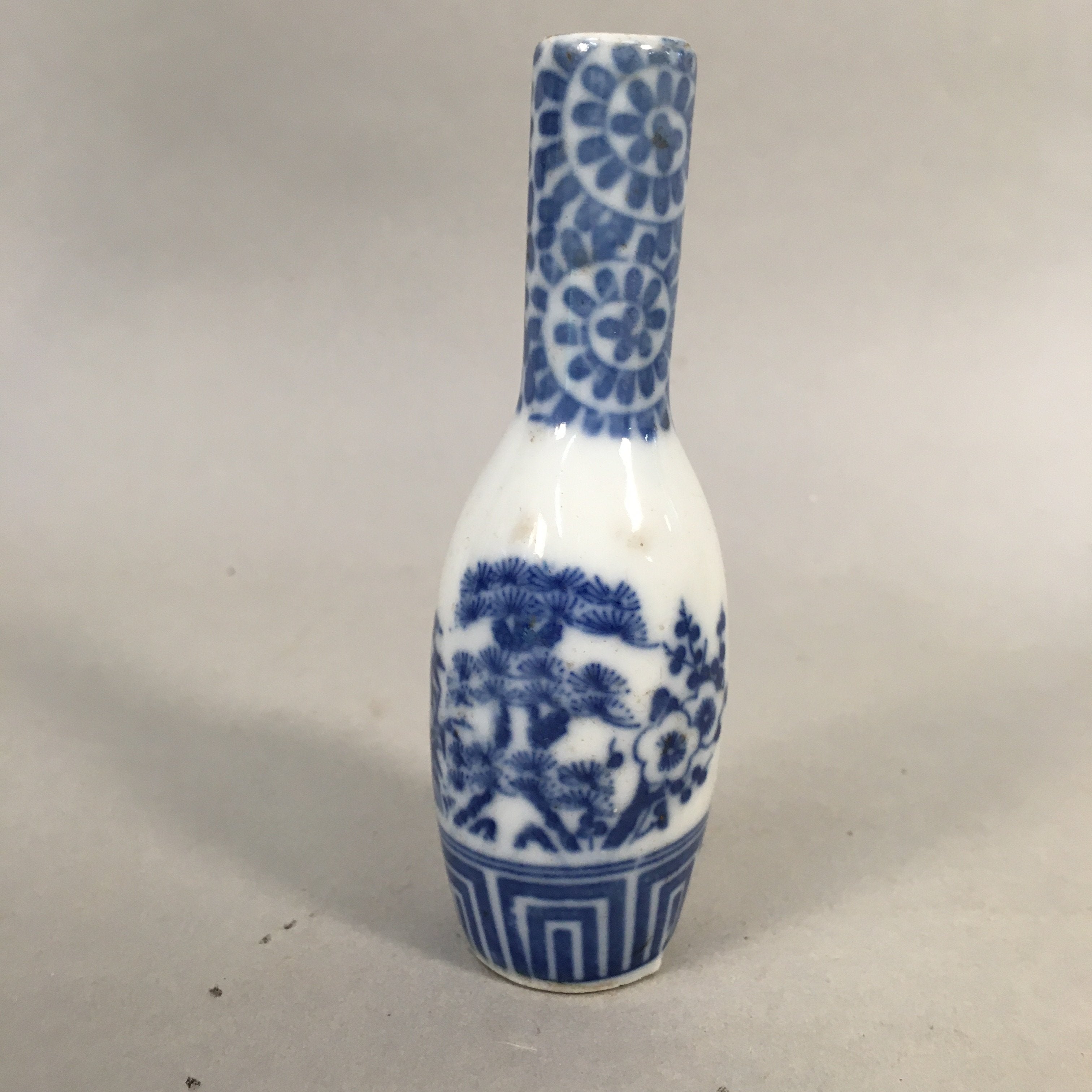 Japanese Porcelain Single Flower Vase Kabin Vtg Sometsuke White Blue MFV75