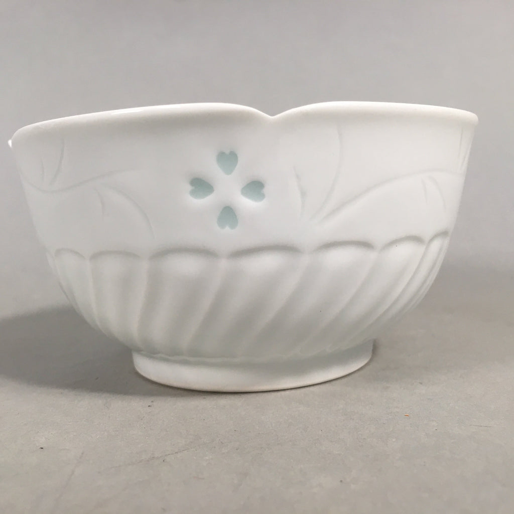 Japanese Porcelain Small Bowl Arita ware Vtg Kobachi White Floral Petal QT106