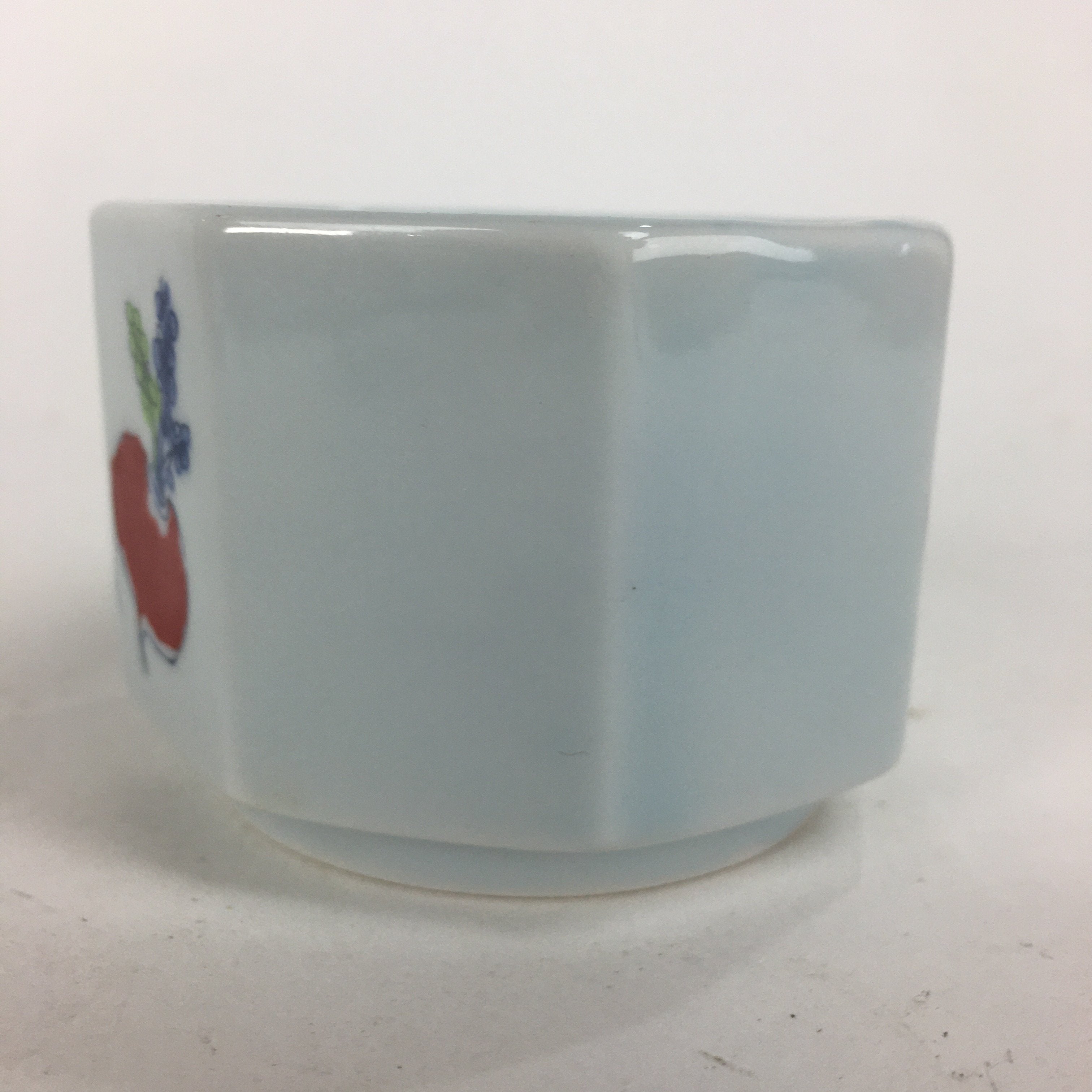 Japanese Porcelain Small Bowl Kobachi Vtg Octagon Shape Blue Red Radish PP674