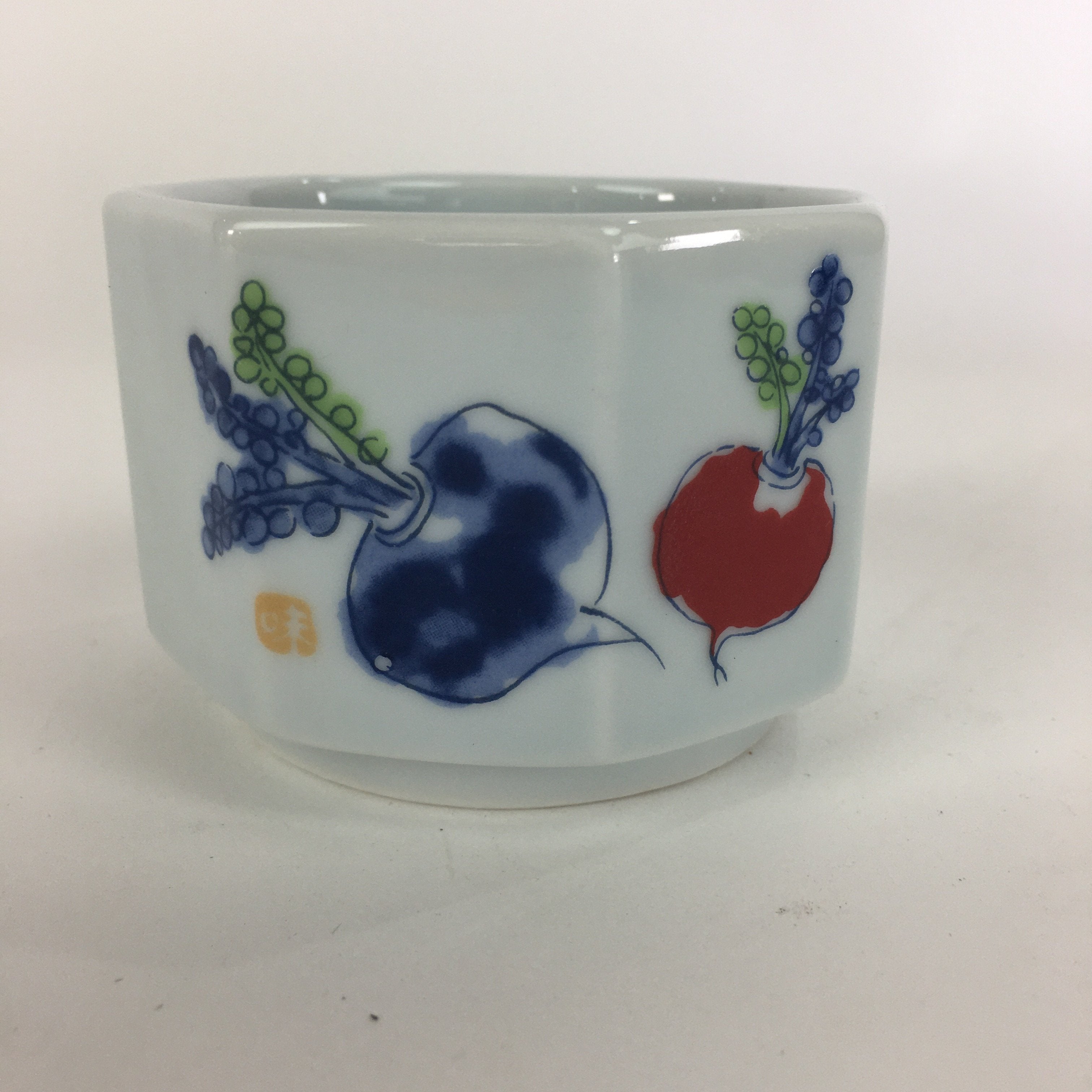 Japanese Porcelain Small Bowl Kobachi Vtg Octagon Shape Blue Red Radish PP702