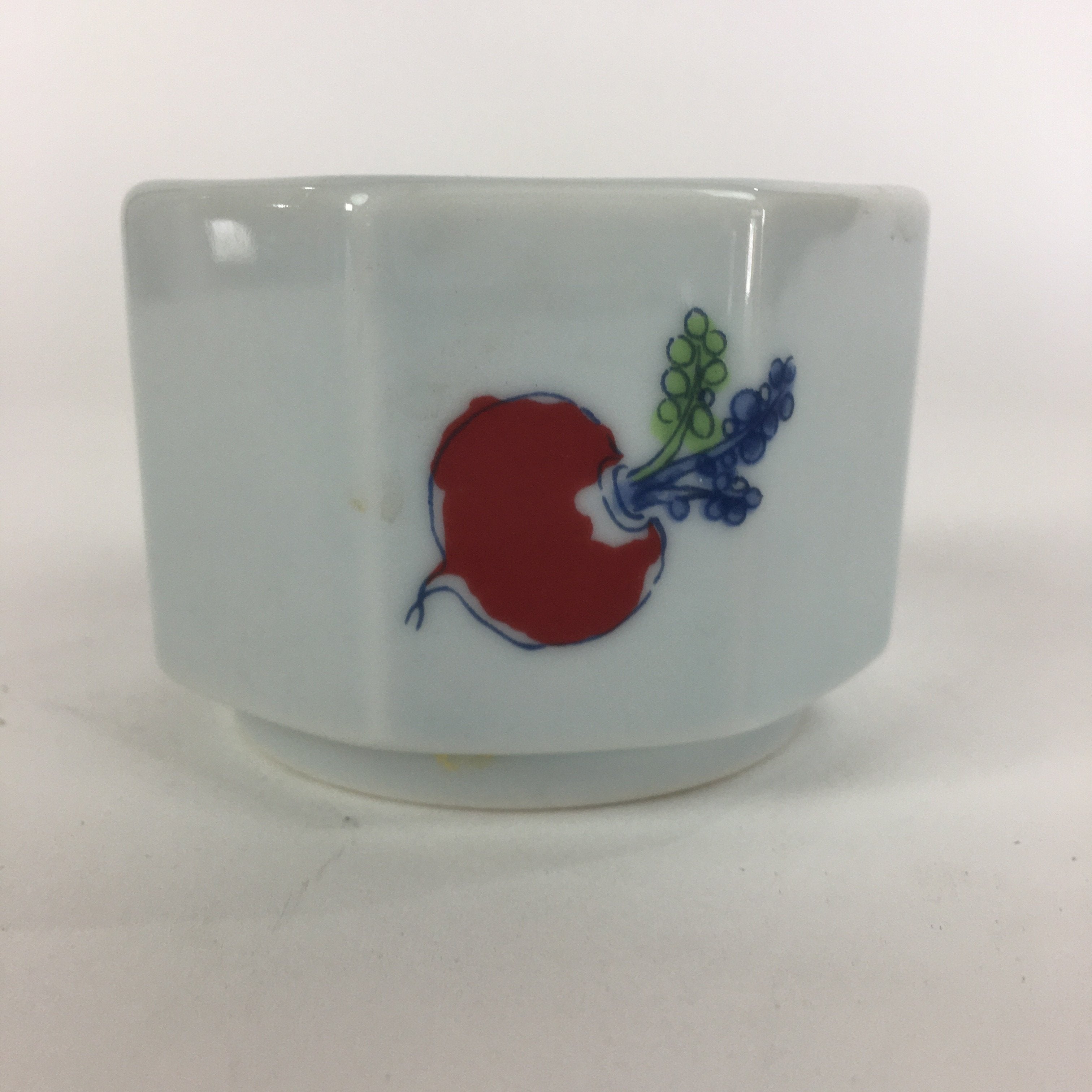 Japanese Porcelain Small Bowl Kobachi Vtg Octagon Shape Blue Red Radish PP703