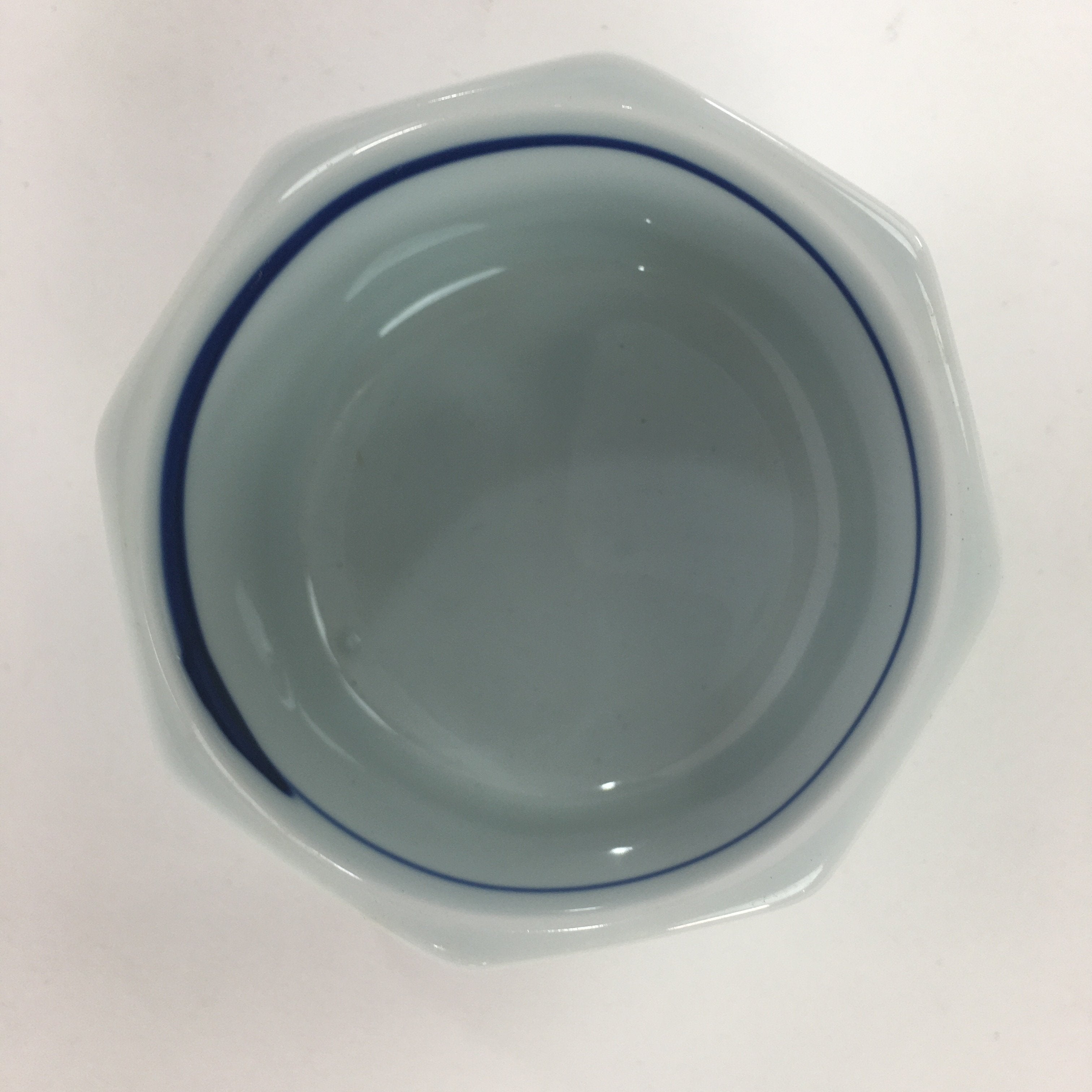 Japanese Porcelain Small Bowl Kobachi Vtg Octagon Shape Blue Red Radish PP704