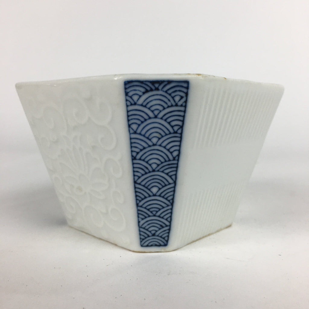 Japanese Porcelain Small Bowl Vtg Kobachi Blue Sometsuke White Flower Pattern PP