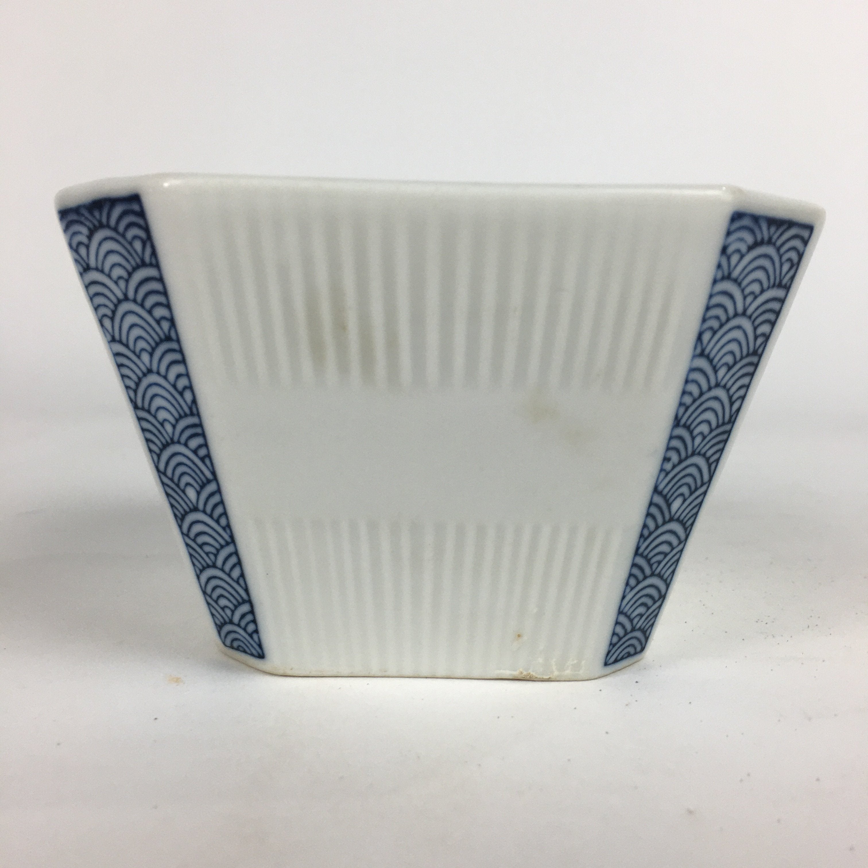 Japanese Porcelain Small Bowl Vtg Kobachi Blue Sometsuke White Flower Pattern PP