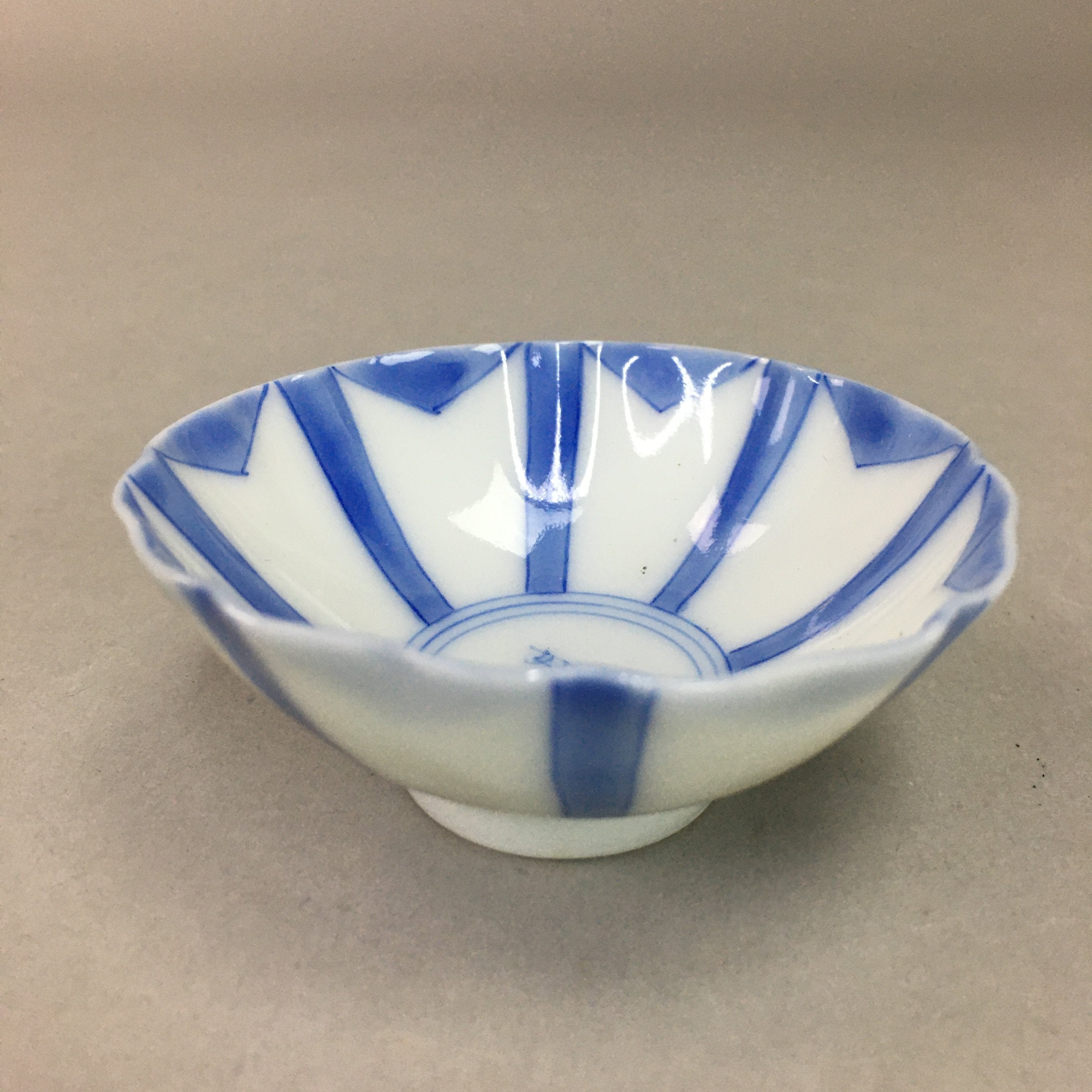 Japanese Porcelain Small Bowl Vtg Kozara Blue White Soy Sauce Dipping Dish PP43