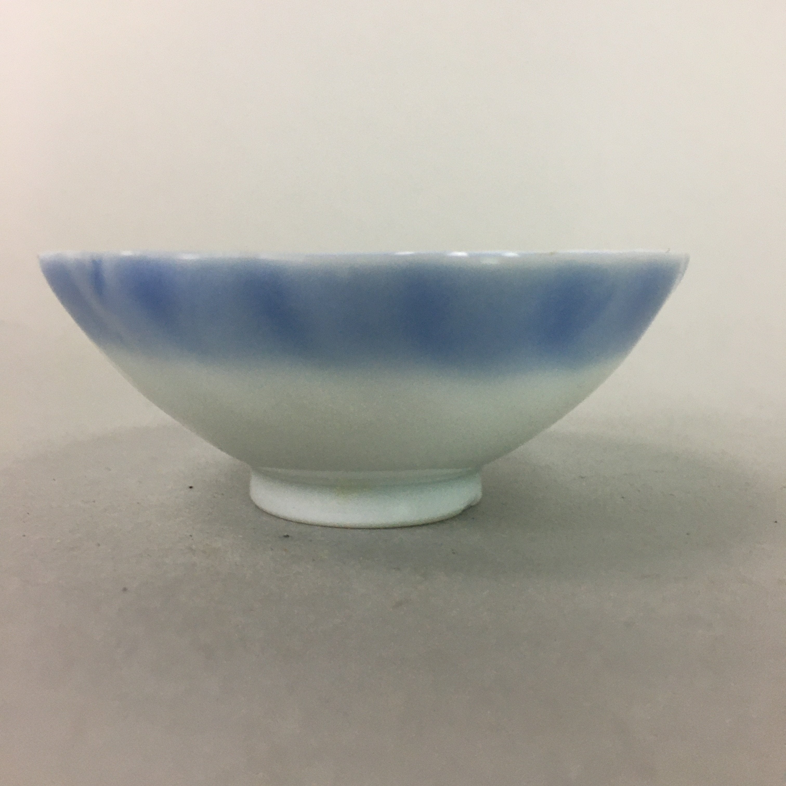 Japanese Porcelain Small Bowl Vtg Kozara Blue White Soy Sauce Dipping Dish QT82