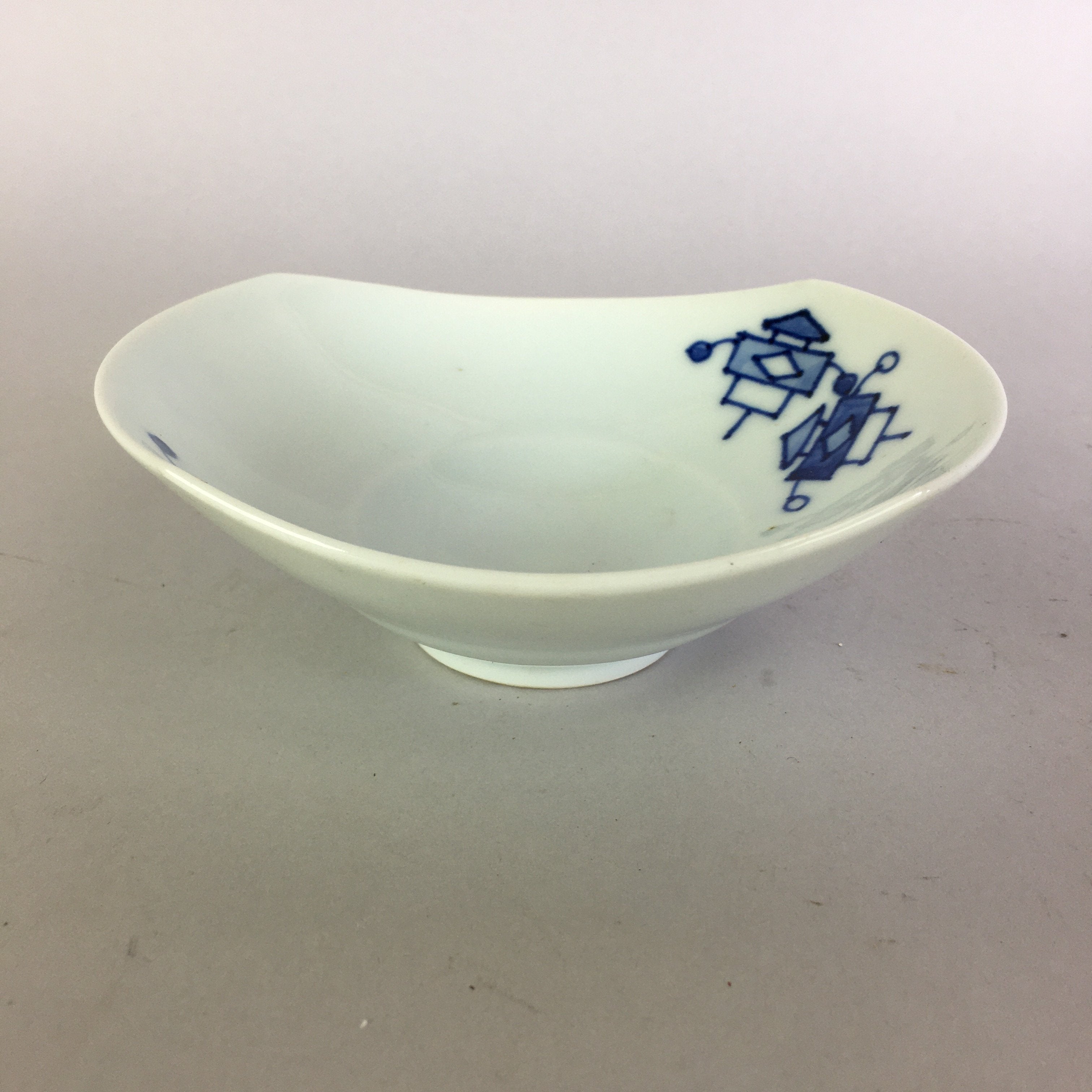 Japanese Porcelain Small Bowl Vtg Kozara White Blue Yajirobei PP466