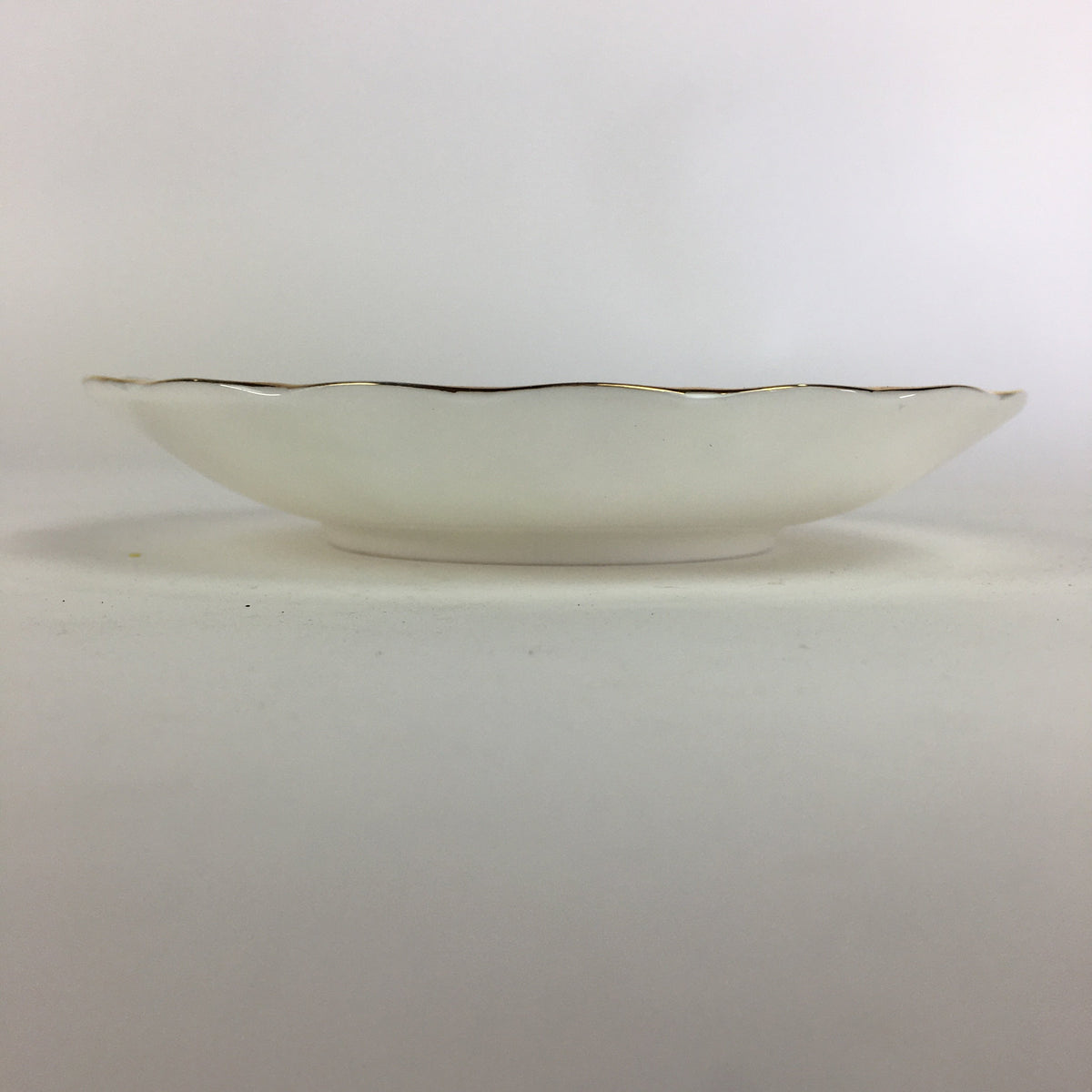 Japanese Porcelain Small Plate Kozara Vtg Bone China Marui Flower Design PP709