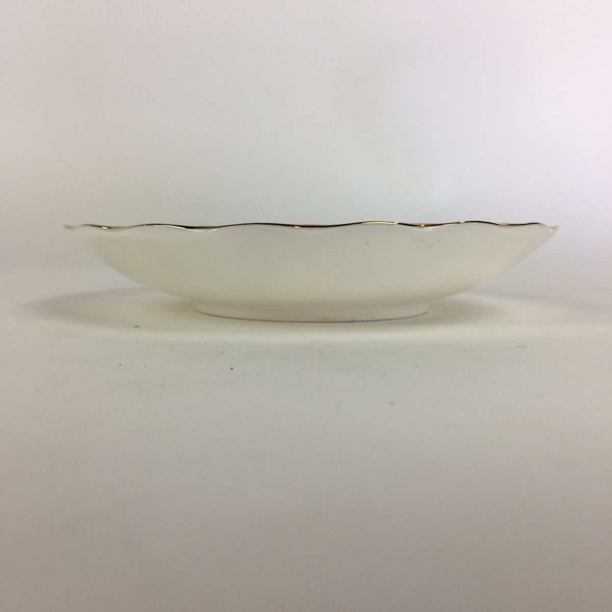 Japanese Porcelain Small Plate Kozara Vtg Bone China Marui Flower Design PP710