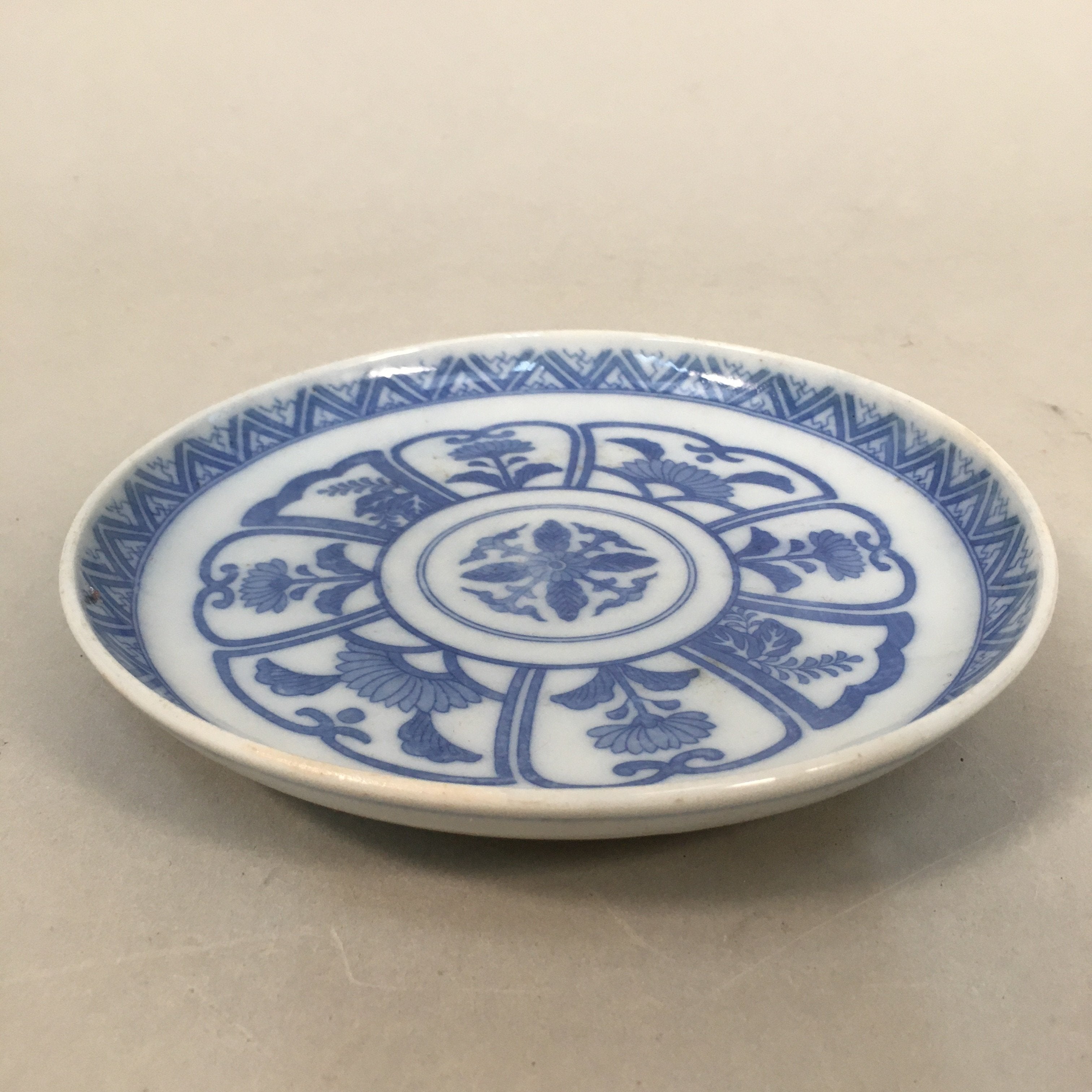 Japanese Porcelain Small Plate Vtg Kozara Blue White Sometsuke Flower PP342