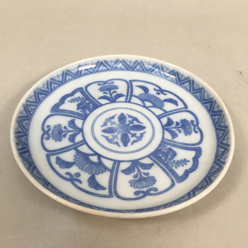Japanese Porcelain Small Plate Vtg Kozara Blue White Sometsuke Flower PP342