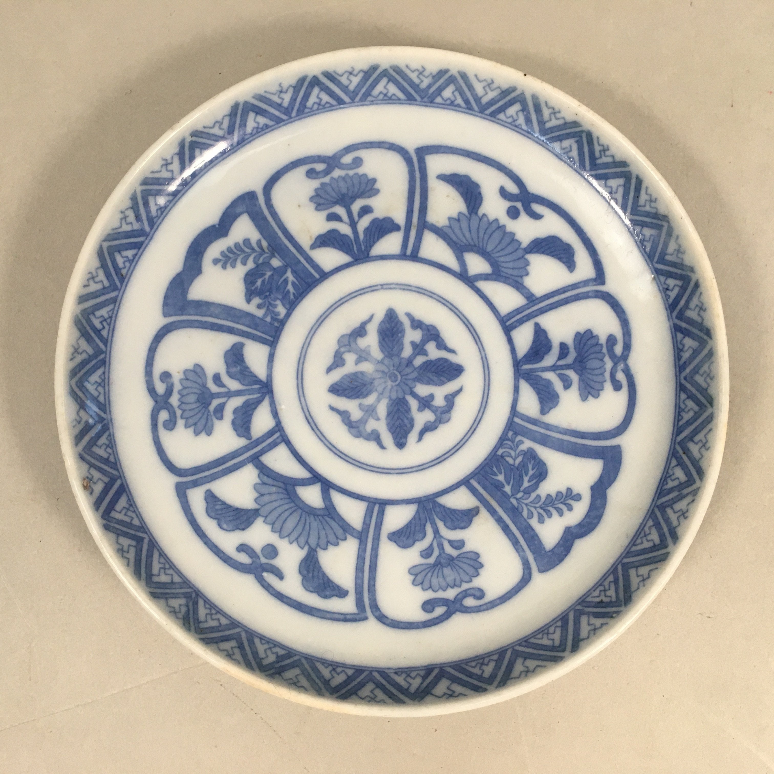 Japanese Porcelain Small Plate Vtg Kozara Blue White Sometsuke Flower PP342