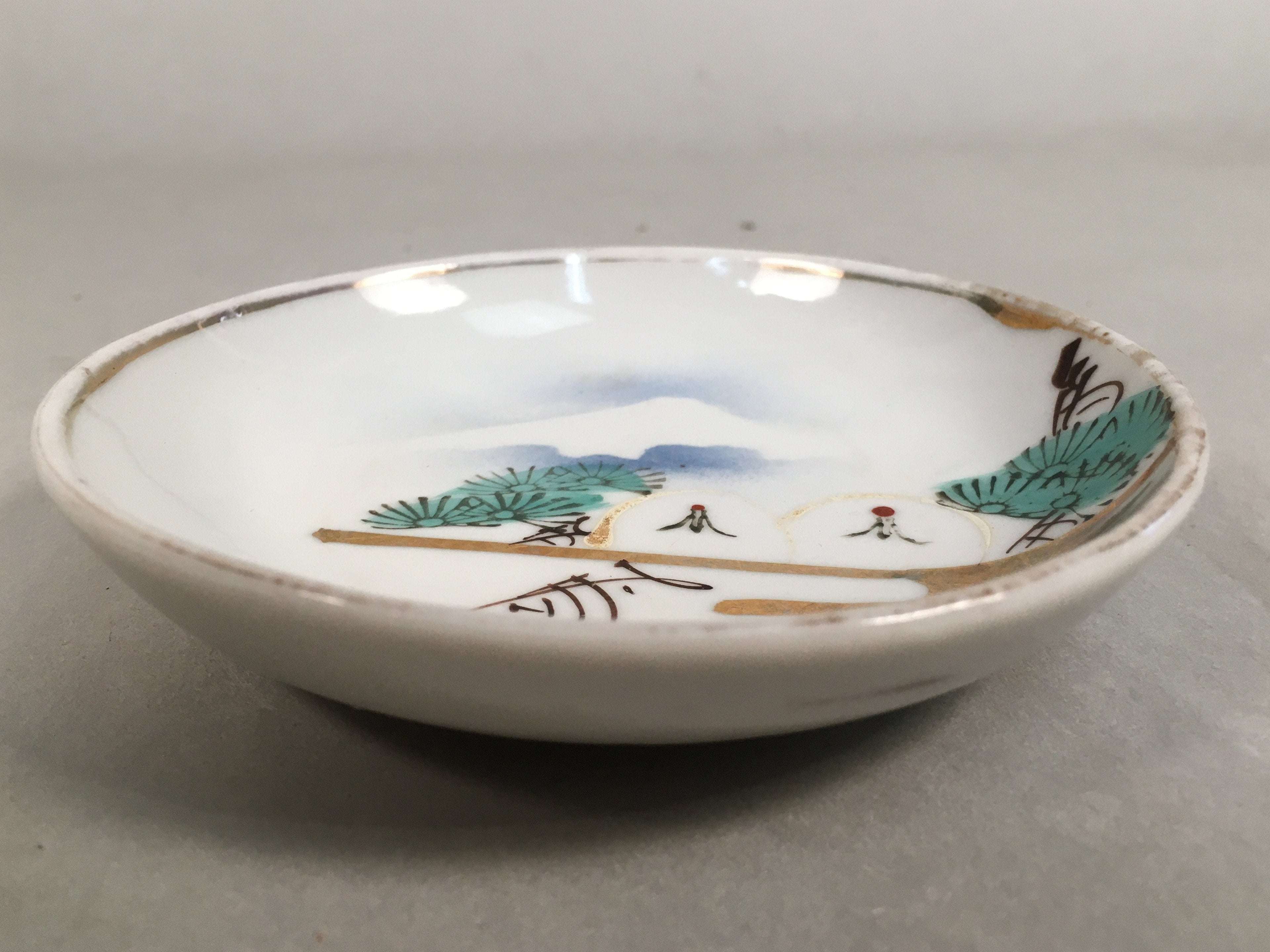 Japanese Porcelain Small Plate Vtg Kozara Mt.Fuji Gold Pine Tree PP382
