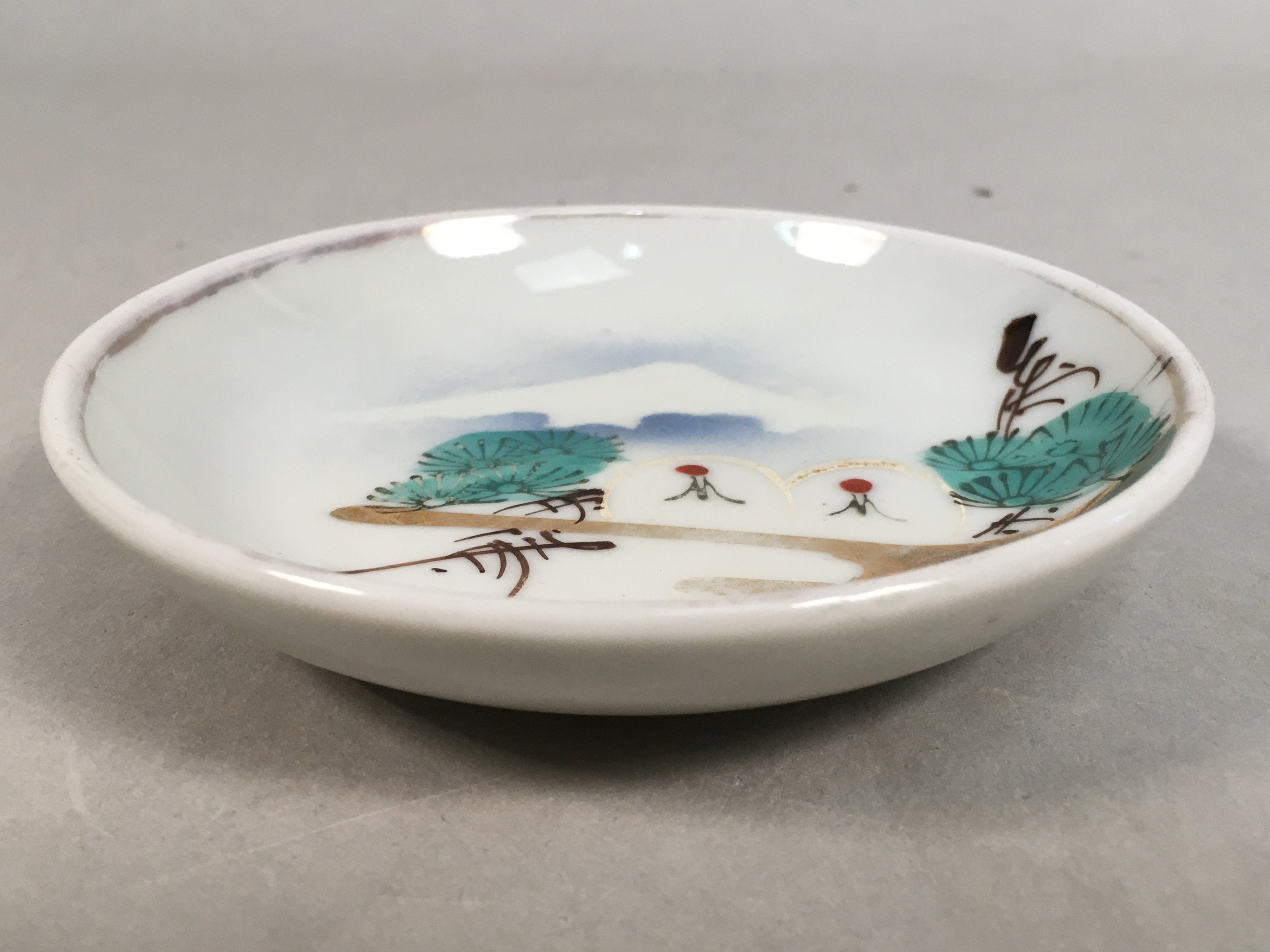 Japanese Porcelain Small Plate Vtg Kozara Mt.Fuji Gold Pine Tree PP383