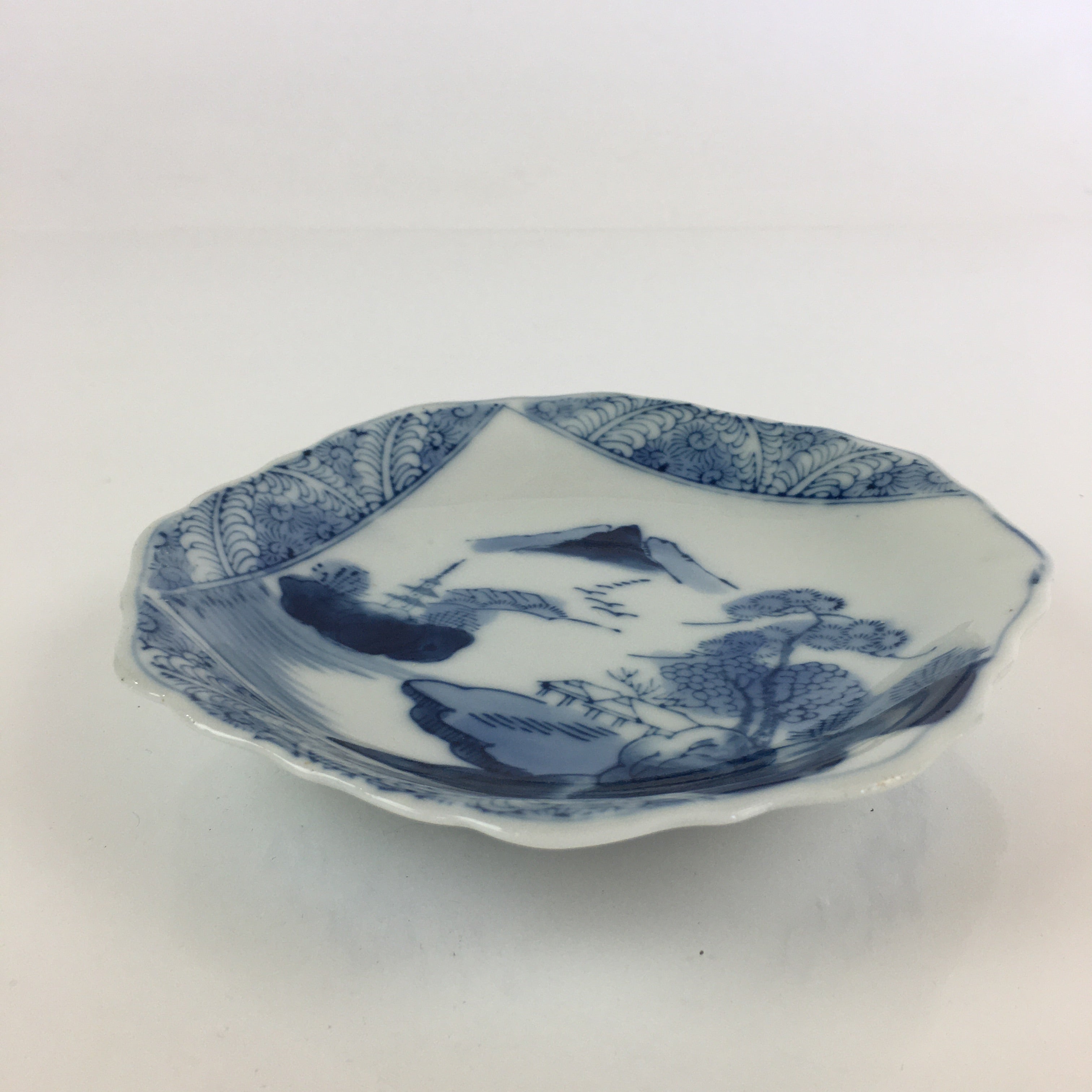 Japanese Porcelain Small Plate Vtg Landscape Of Mountain Village White Blue PY61
