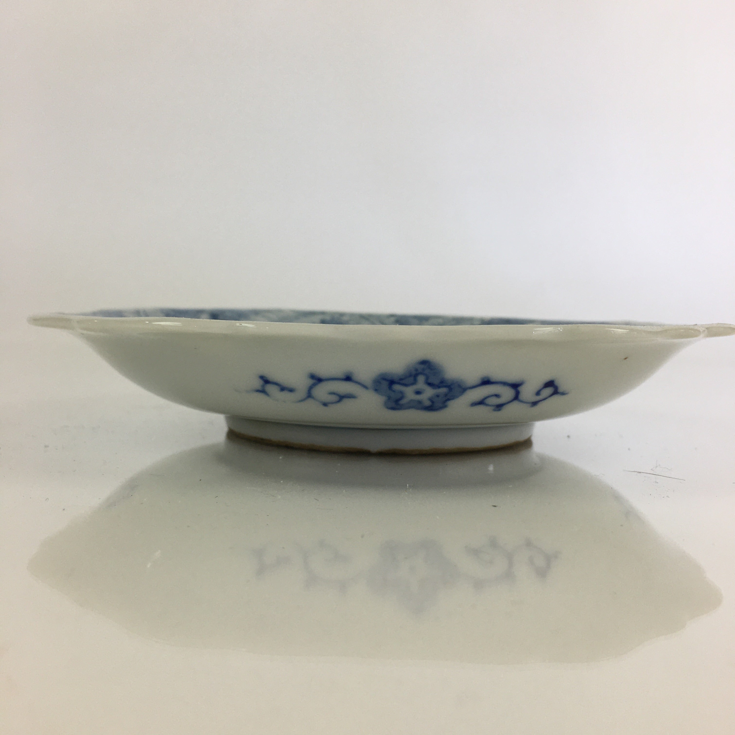 Japanese Porcelain Small Plate Vtg Landscape Of Mountain Village White Blue PY63