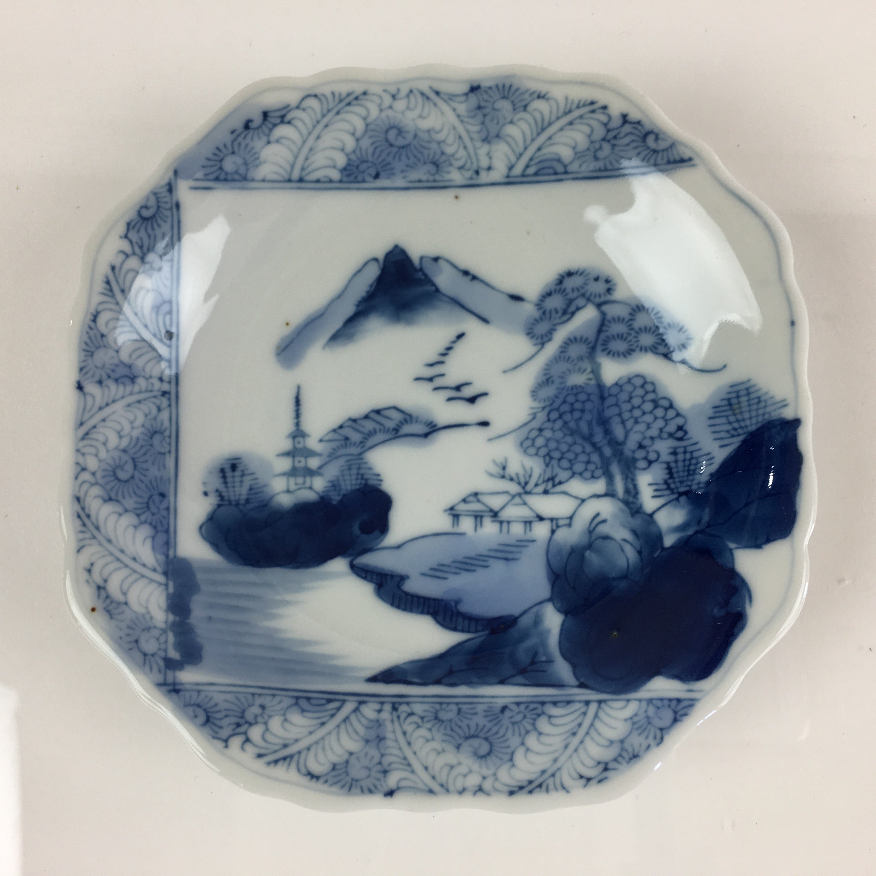 Japanese Porcelain Small Plate Vtg Landscape Of Mountain Village White Blue PY63